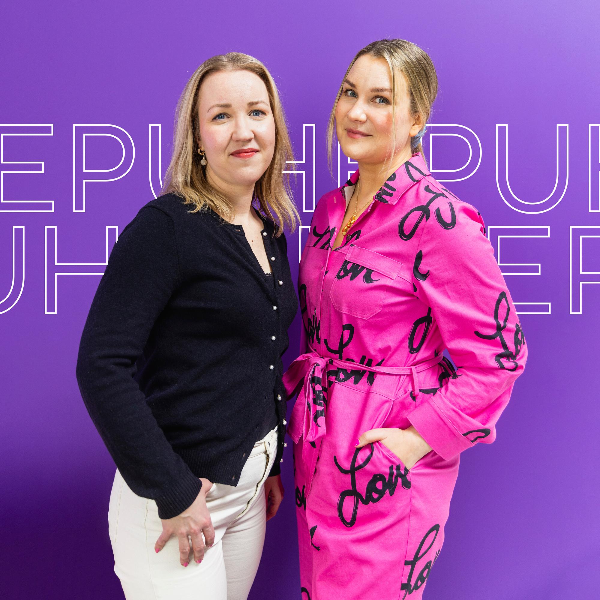 Miten lakata häpeämästä hömpän kuluttamista? Feministivaikuttaja Irene Naakka kertoo, miksi hän rakastaa hömppää