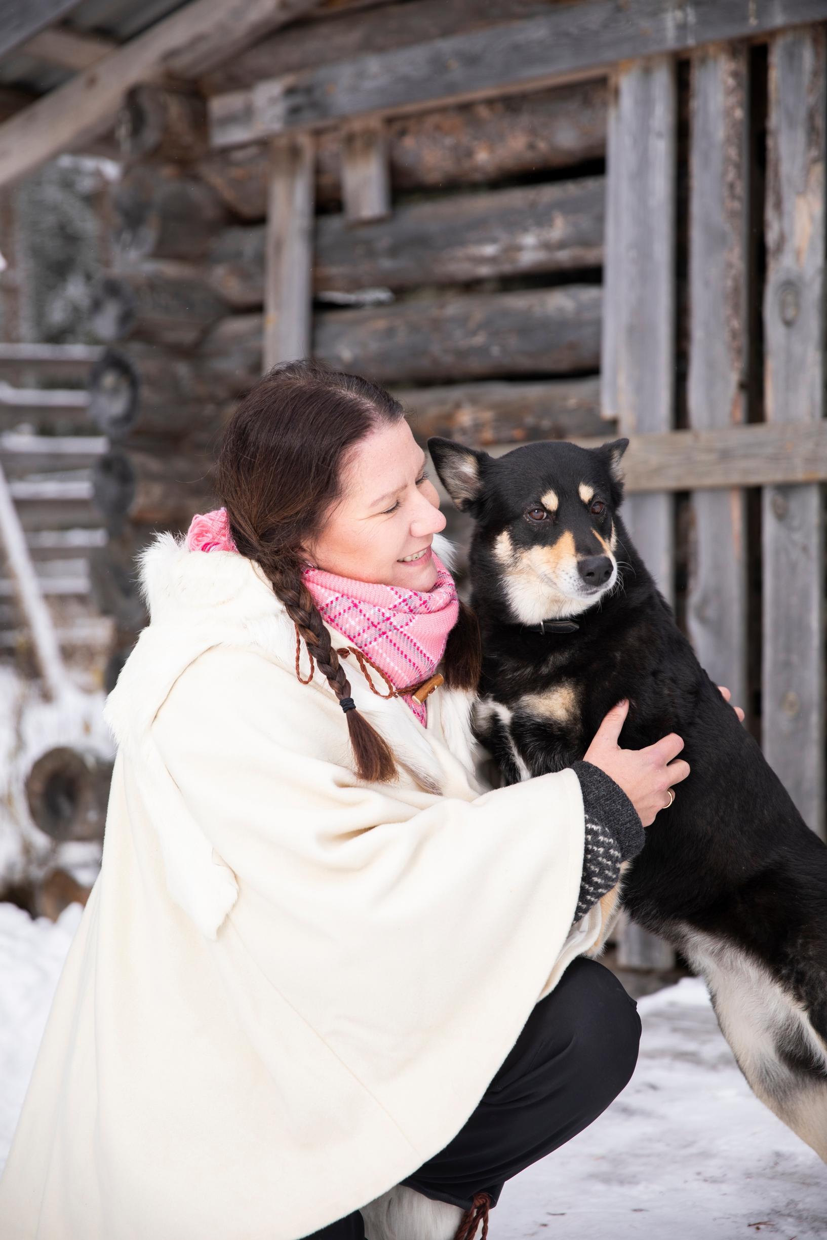Hannan omahoitaja huomasi, että kaikki ei ole kunnossa.
