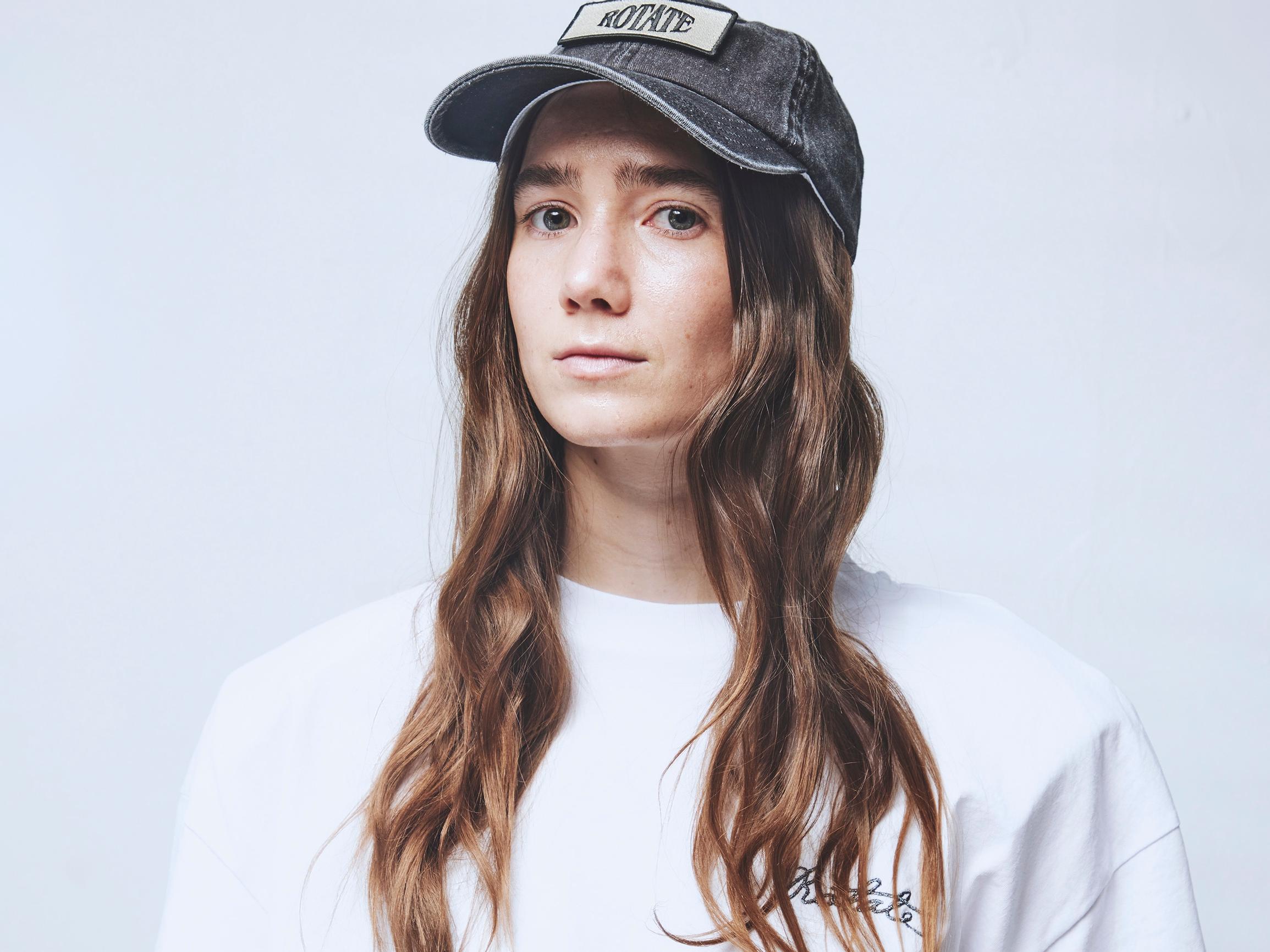 Mitä teet, kun olet yksin kotona? Näyttelijä Linnea Leino vastaa tähän ja 11 muuhun kysymykseen