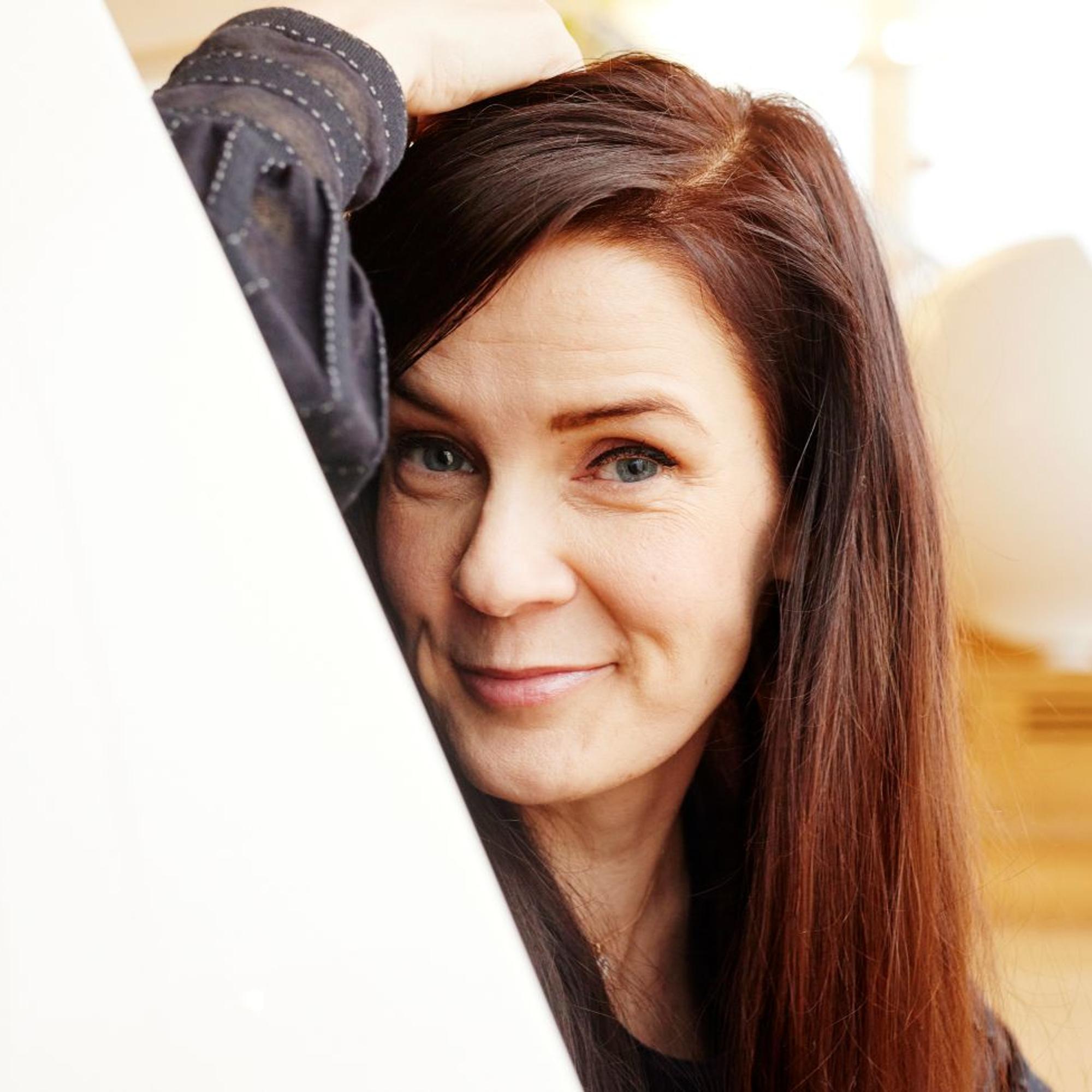 Muutosten keskellä elänyt Marjo Rantanen: ”Turvallisuus syntyy hyvästä parisuhteesta ja omasta vahvuudesta”