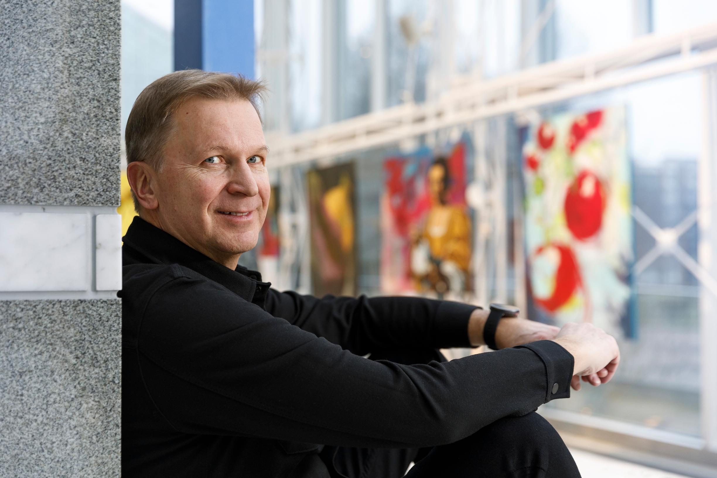 Pitkän uran luonut muusikko Jore Marjaranta: ”Isyyden tuoma vastuu ja velvollisuudet ryhdistivät minua ja asettivat elämän kohdalleen”