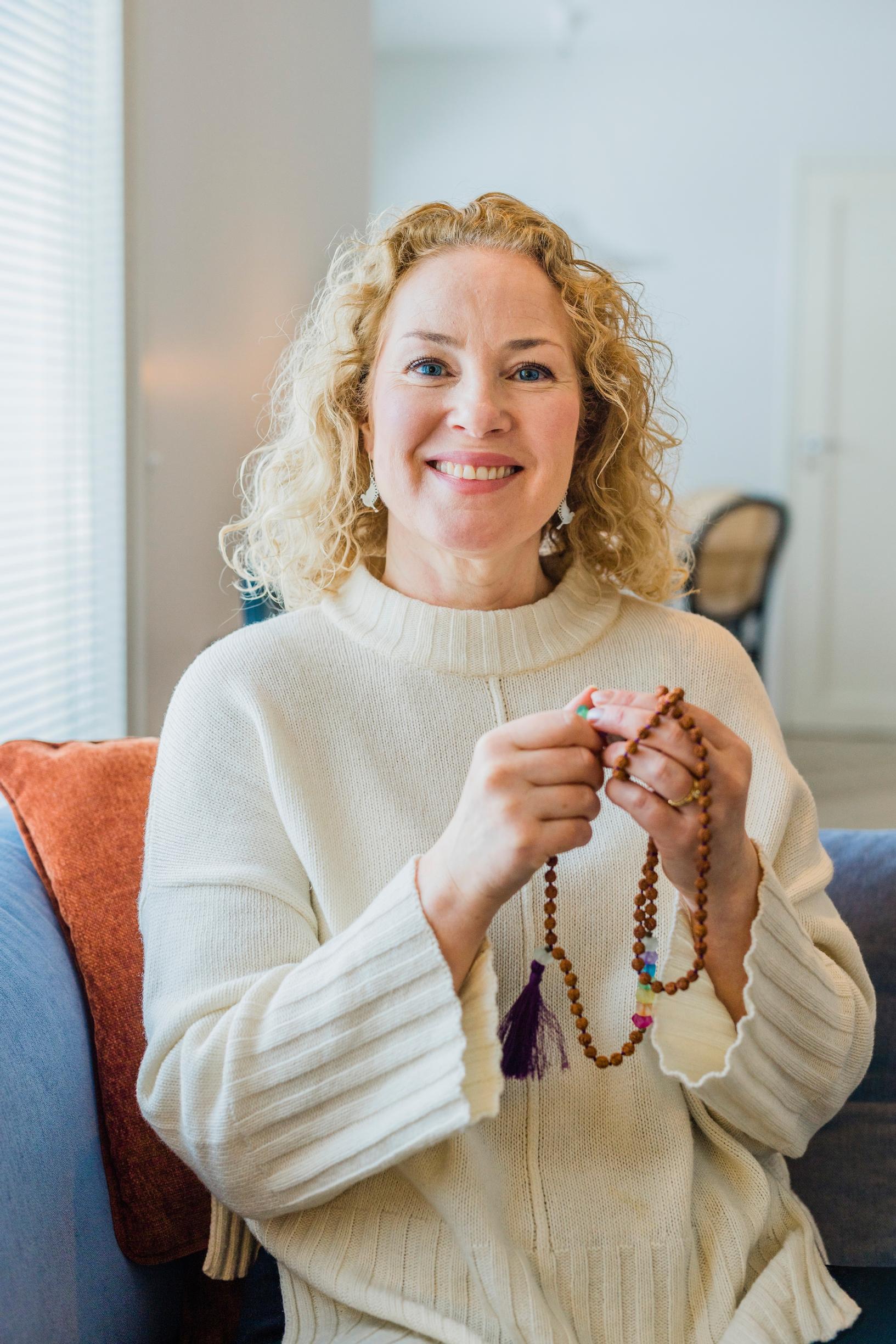 Miia Nuutila meditoi joka aamu 20 minuuttia: ”Se tuo rauhan, joka kestää koko päivän”