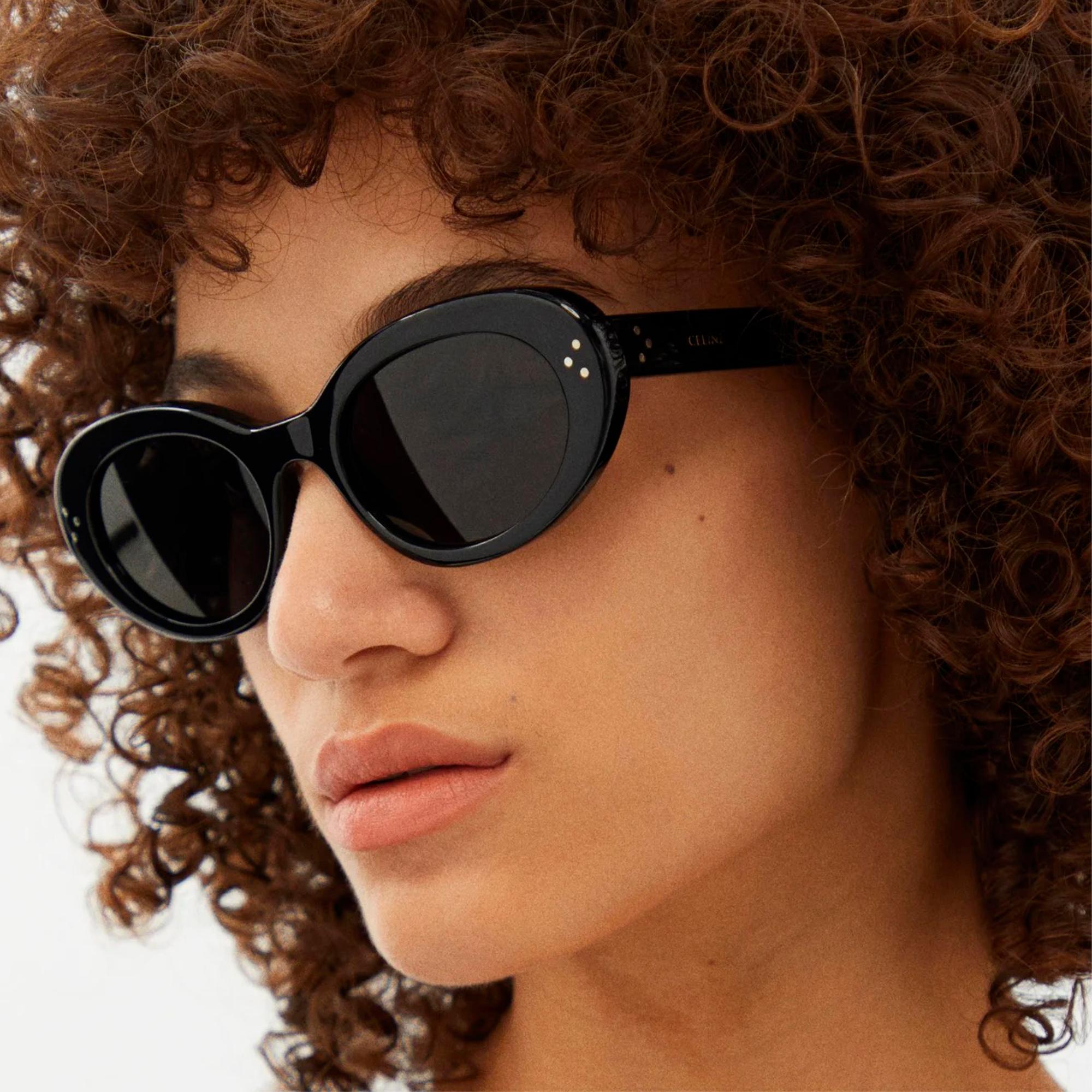 Oval-cat eye -aurinkolasit 350 e, Celine/Matches.com.