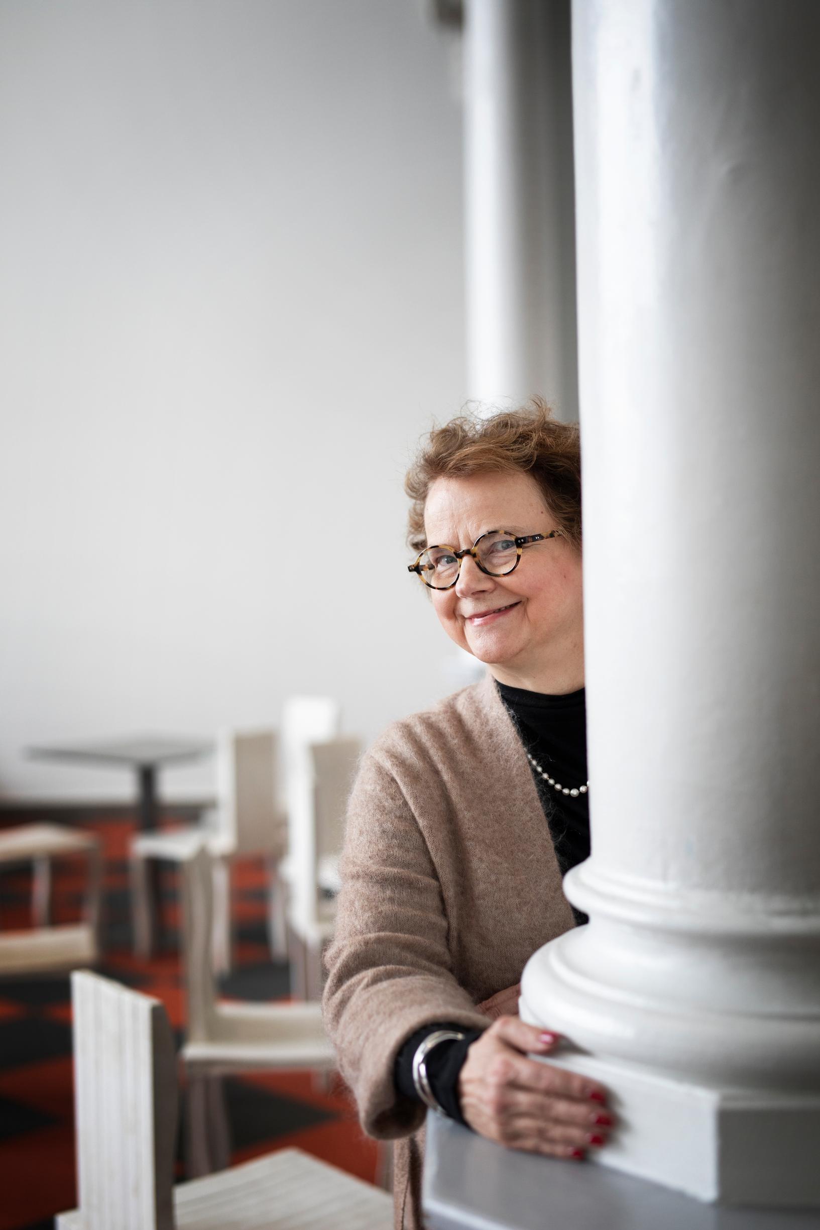 Mitä vanhemmaksi Laura Kolbe tulee, sitä enemmän hän yrittää löytää syitä myös itsensä rakastamiselle. Helppoa se ei ole.