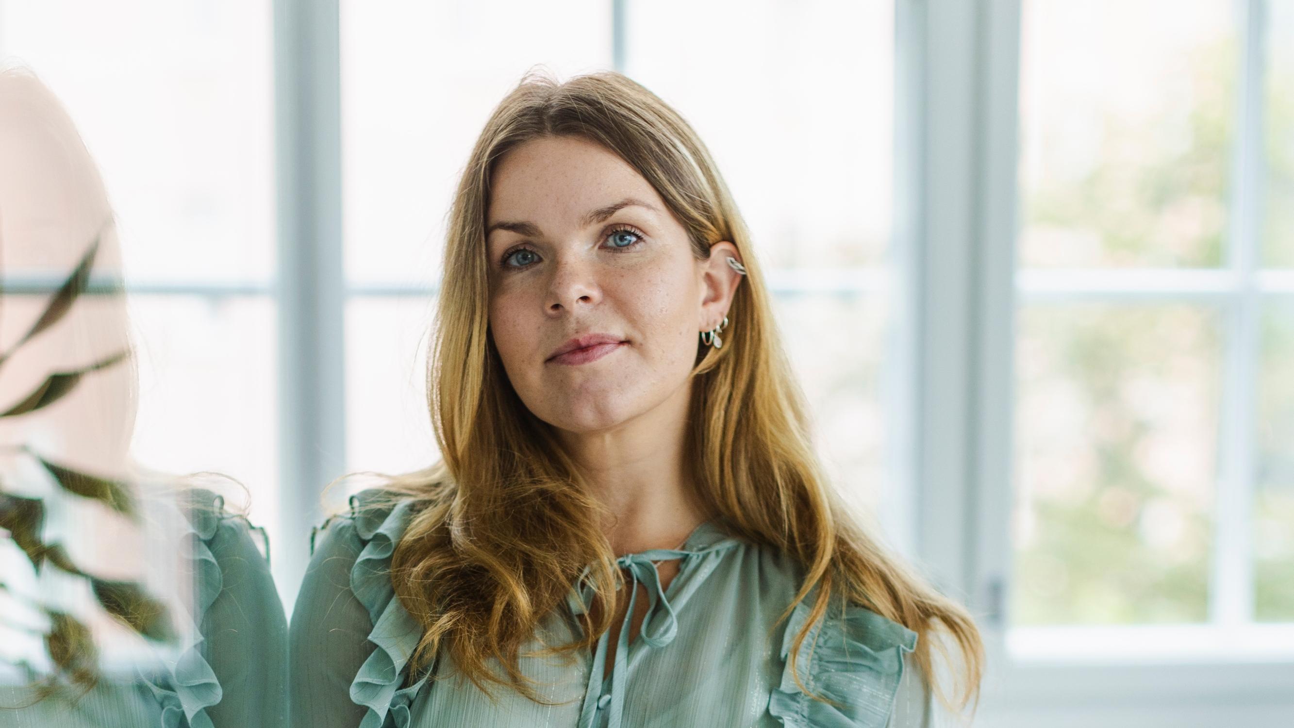 Jemina, 35, harrasti seksiä, kun hänen alapäänsä repesi – tutkimuksissa löytyi sairaus, joka voi kuroa emättimen umpeen: ”Mitä jos häpyhuuleni vain katoavat?”