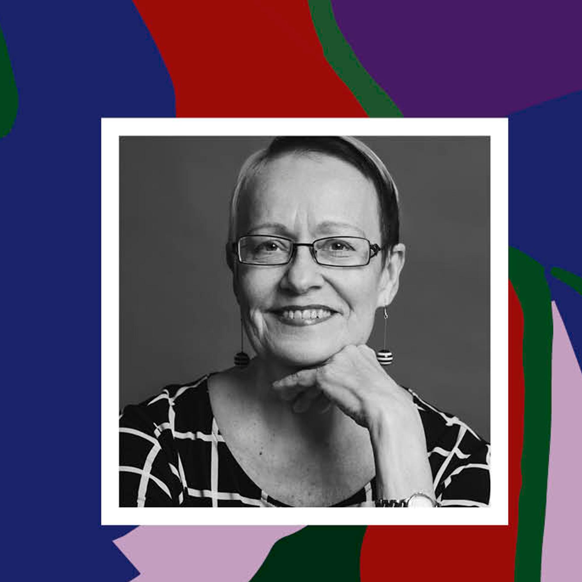 Eevan kirjaklubin tammikuun vieras on Johanna Sinisalo – ilmoittaudu klubiin, joka tuo kirjailijat kotiisi ja korviisi