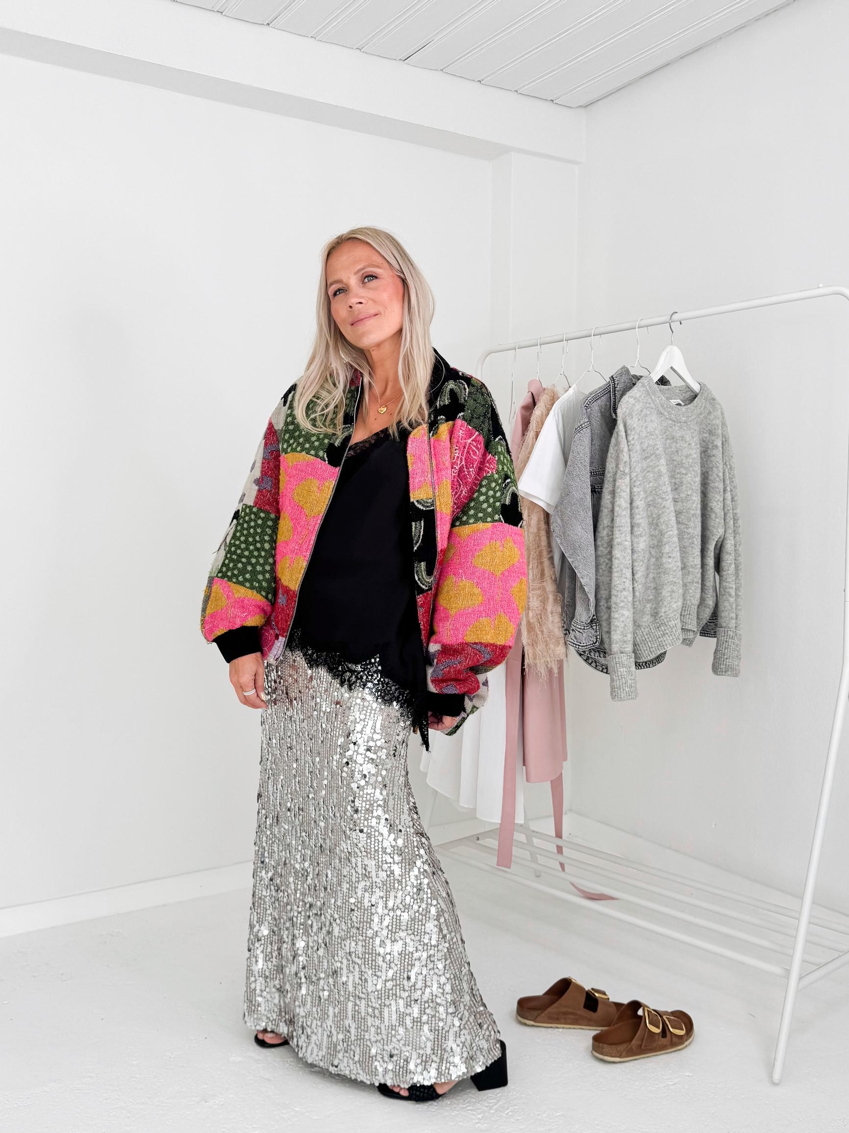 Kauneusvaikuttaja Hanna-Leena Hanninen alkoi käydä kasvohoidoissa nelikymppisenä – näin se vaikutti hänen ihoonsa 