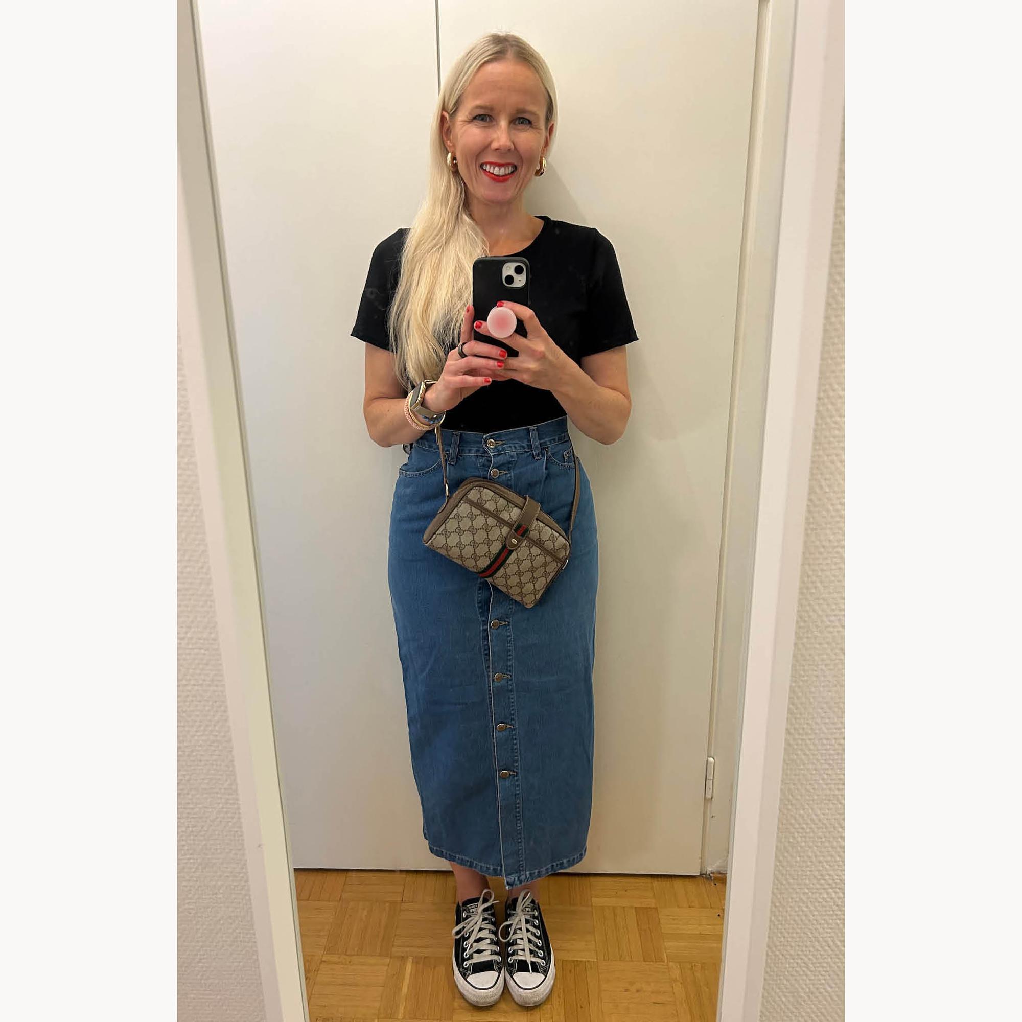 Vintage-farkkuhame Sand. Tennarit Converse. Laukku Gucci, second hand.