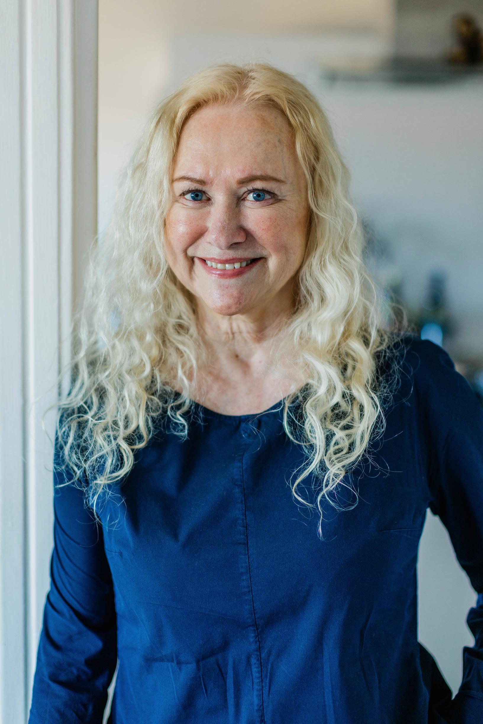 Maria Eklöf sanoo, että hedelmällisyyshoidoissa unohdetaan usein henkinen puoli. Aika ei riitä kaikkeen. ”Akupunktio auttaa tähän, koska ihmiset ovat kokonaisuuksia: yhtä osaa ei voi hoitaa unohtamatta toista. Sanon aina, että tehtäväni on paneutua sieluun.”