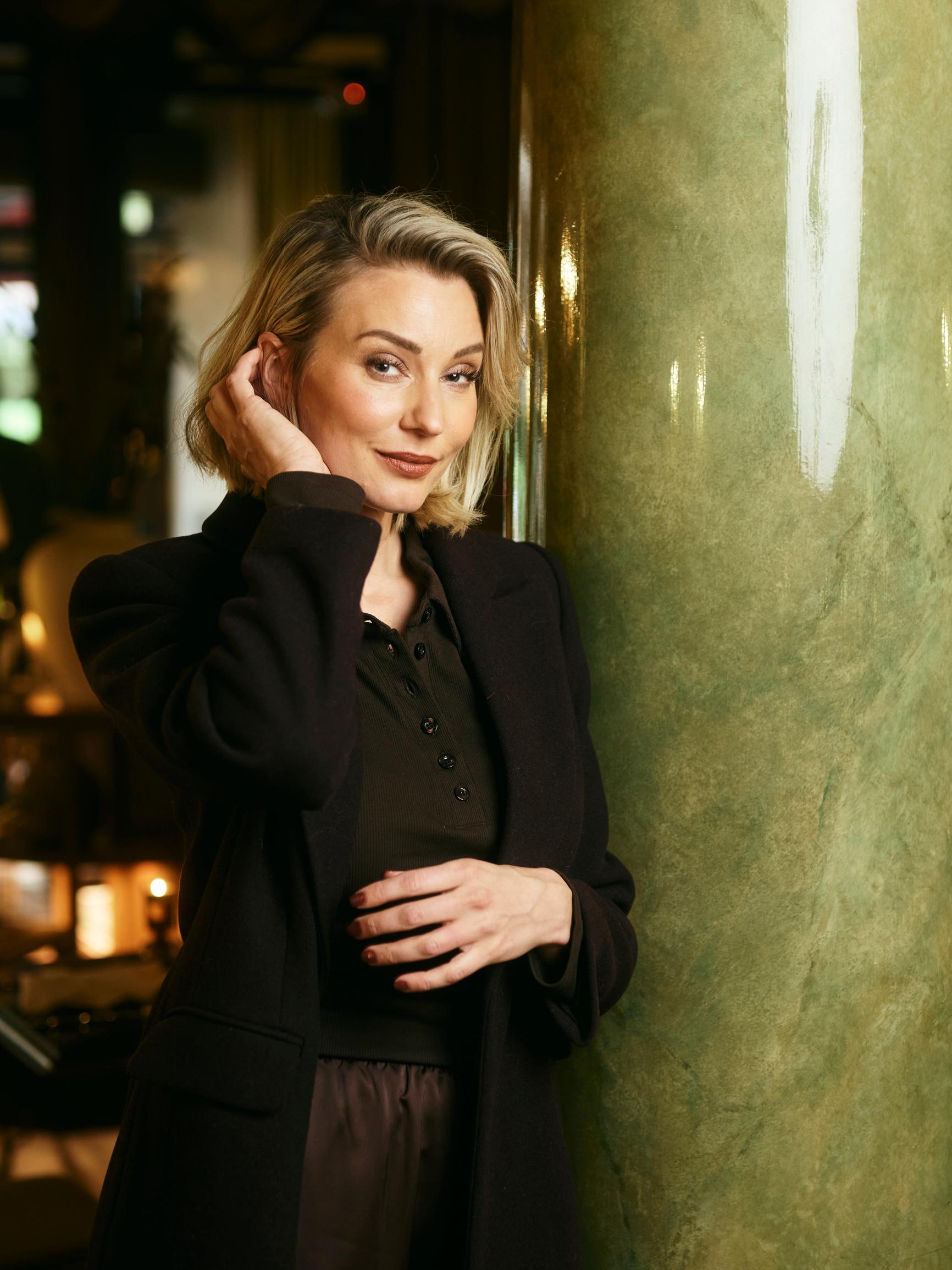 Noora Hautakankaan muisti pätki ja työt venyivät aamuöihin mutta hän kielsi olevansa uupunut – nämä puolison sanat saivat hakeutumaan terapiaan