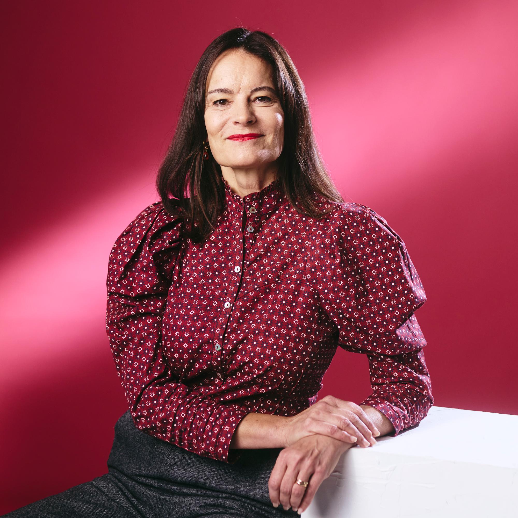 Pitääkö muistisairaan luona vierailla, vaikka tämä ei muistaisi käyntiä? Muistisairaita vanhempiaan hoitanut Hanna Jensen vastaa