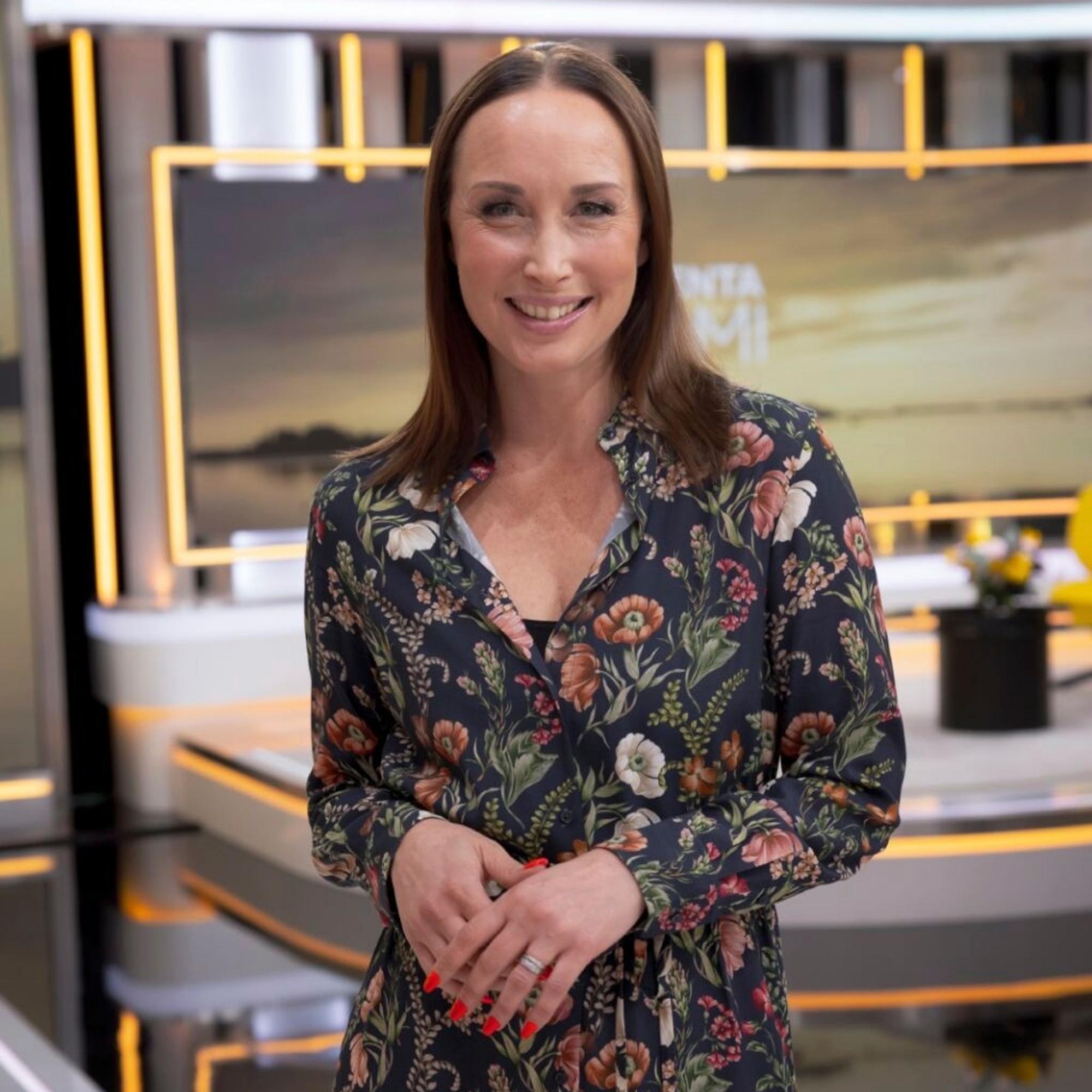 Niina Backman kiittää puolisoaan Lorenz Backmania siitä, että tämä valitsi ja hyväksyi hänet: ”Tässä suhteessa olen saanut olla myös rikki”