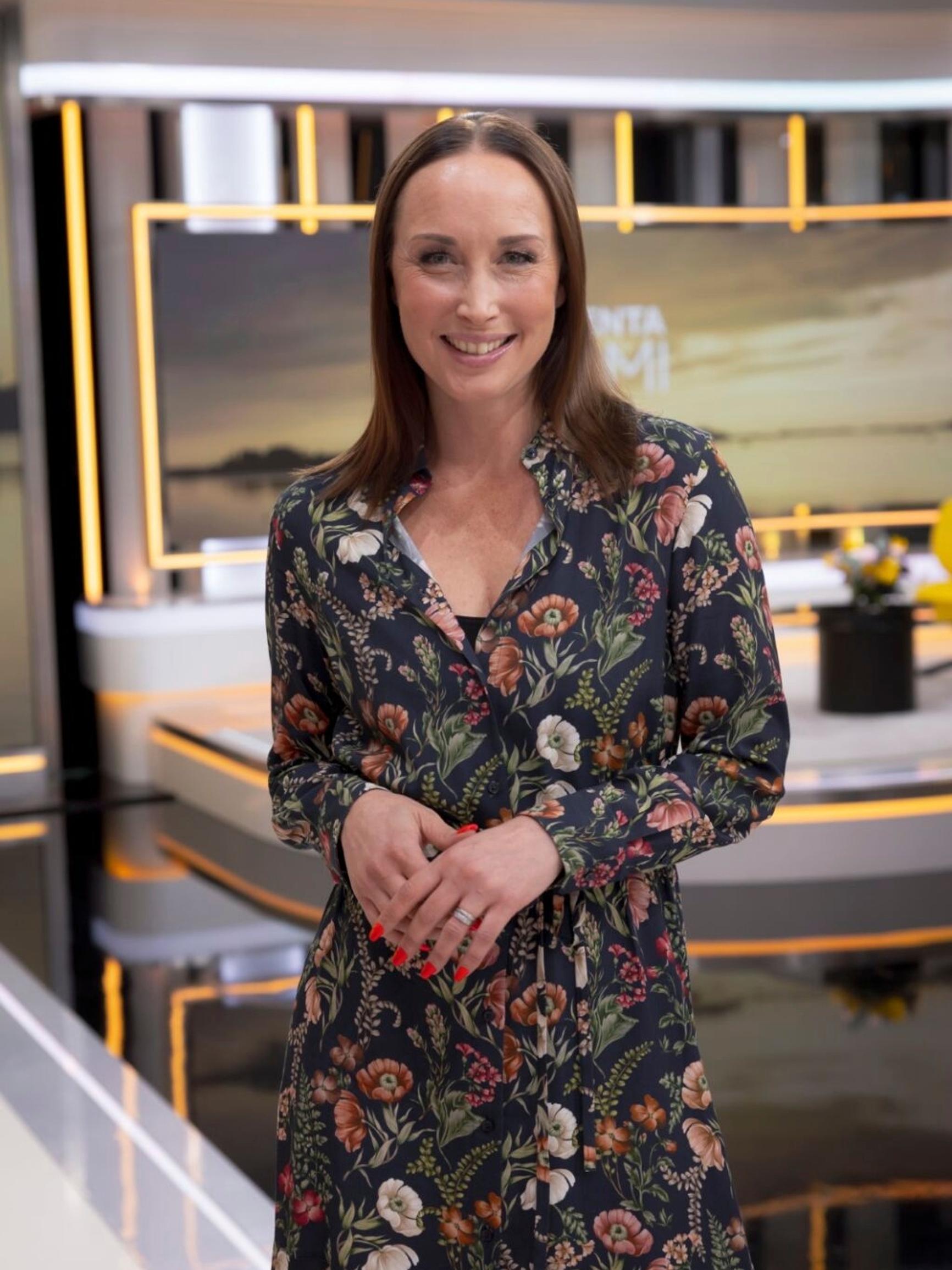 Niina Backman kiittää puolisoaan Lorenz Backmania siitä, että tämä valitsi ja hyväksyi hänet: ”Tässä suhteessa olen saanut olla myös rikki”