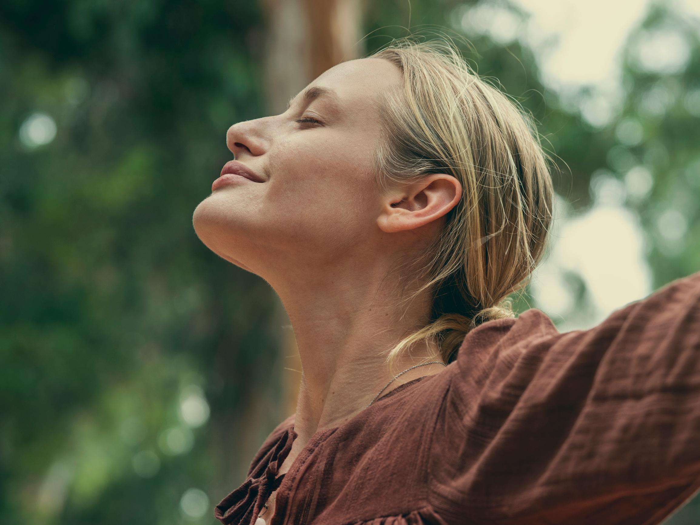 10 helppoa tapaa hallita stressiä – lääkäri kertoo, millainen treeni kannattaa jättää välistä