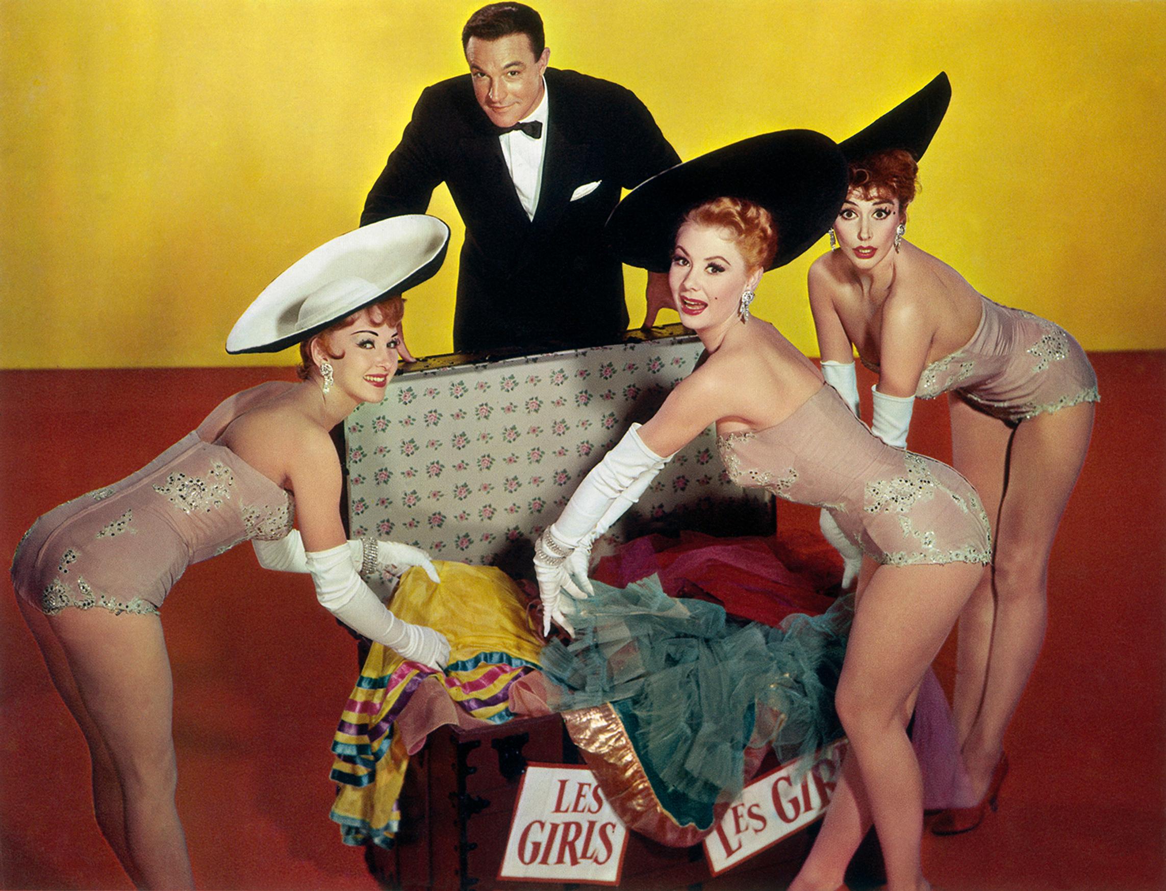 Taina,  Gene Kelly, Mitzi Gaynor ja Kay Kendall musikaalissa Les Girls, Tytöt. 