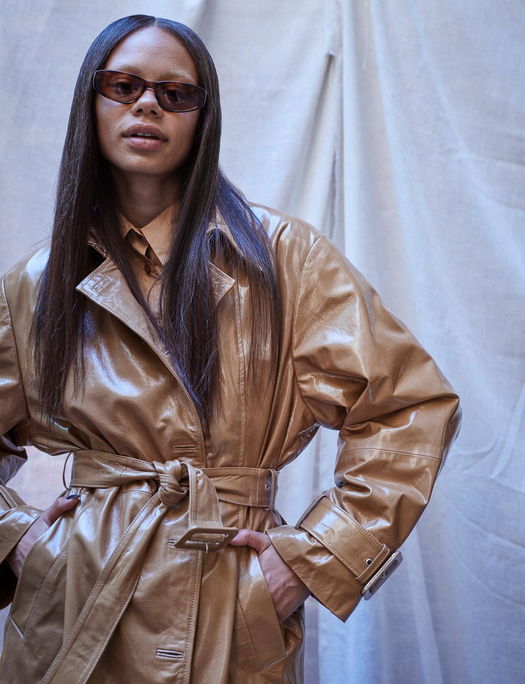 Tiedätkö jo syksyn kuumimman trendisävyn ja yllättävimmän vaateyhdistelmän? Esittelemme 9 kiinnostavaa löytöä syysmuodista