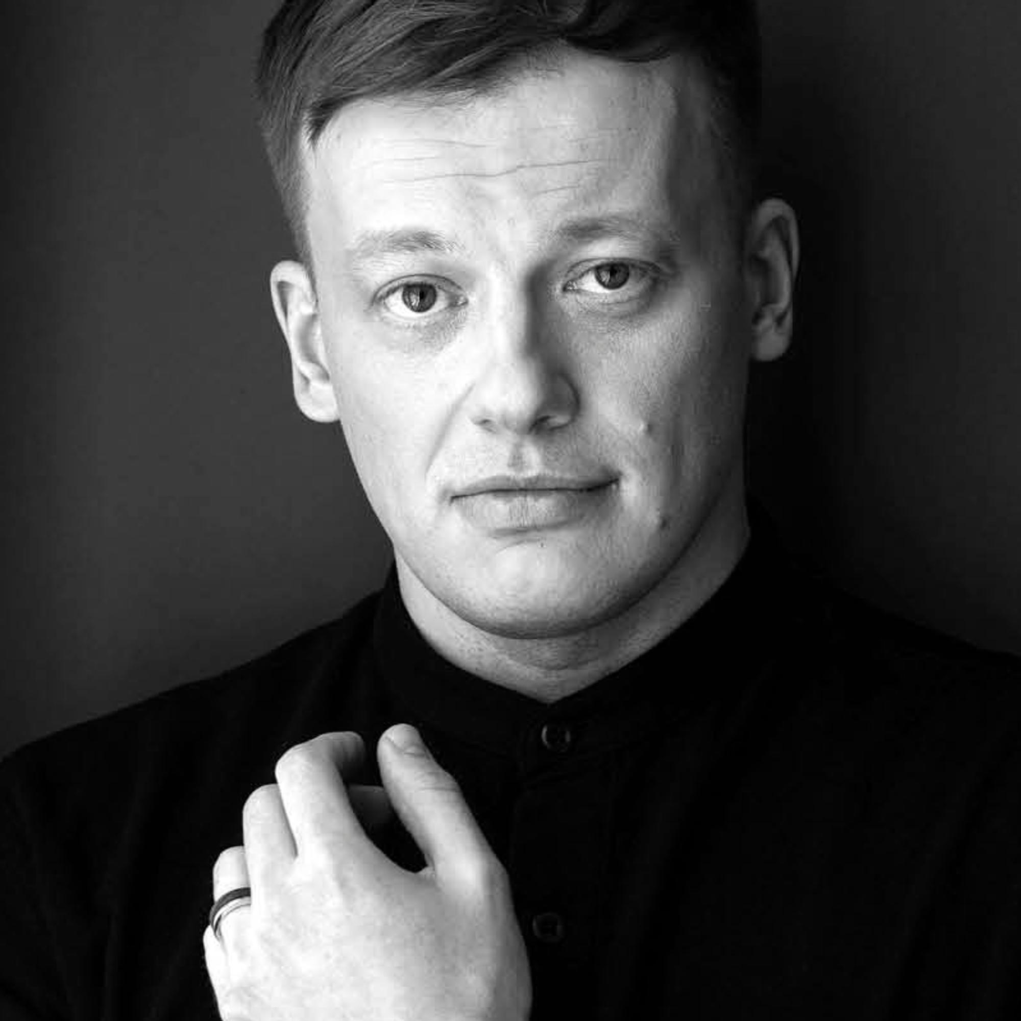 Eevan kirjaklubi: vieraana Kaj Korkea-aho