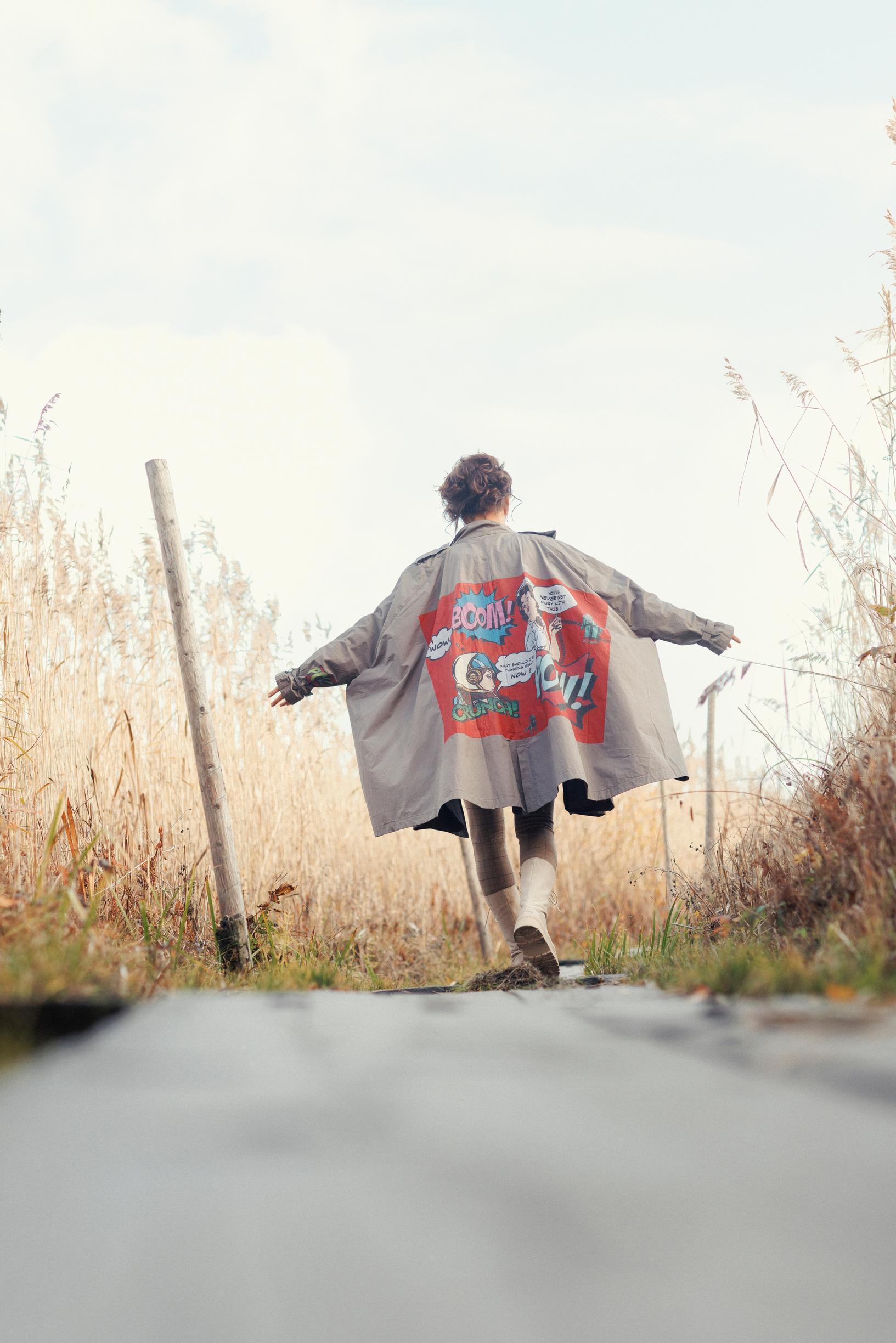 Oikeastaan ei ole huono asia, jos ihminen muuttuu iän myötä näkymättömäksi. ”Tärkeintä on, että on näkyvä itselleen eikä suostu muiden määriteltäväksi”, Satu Silvo sanoo. Hän täyttää elokuussa 60 vuotta.