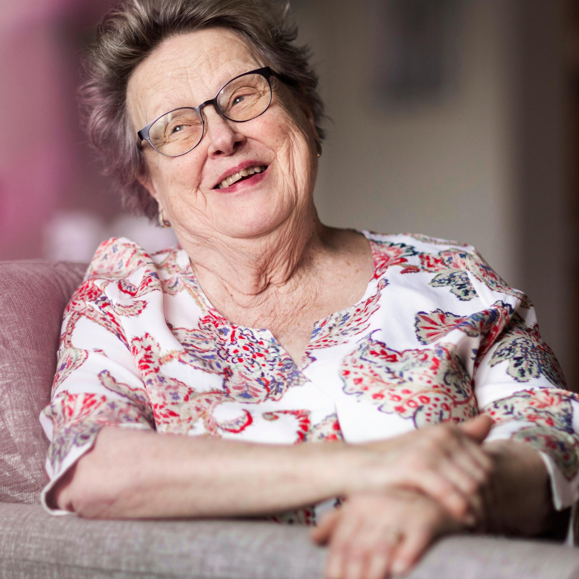 Uusi rakkaus toi Helena Rannan, 77, elämään bonuslapset, hujan hajan olevat tavarat – ja suuren onnen: ”On jännää saada kokea tällaista tässä iässä”