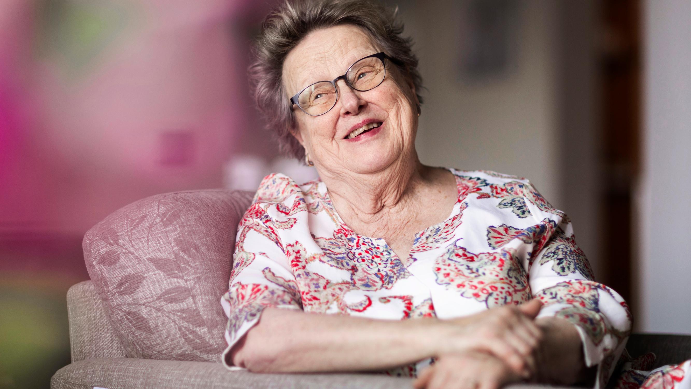 Uusi rakkaus toi Helena Rannan, 77, elämään bonuslapset, hujan hajan olevat tavarat – ja suuren onnen: ”On jännää saada kokea tällaista tässä iässä”