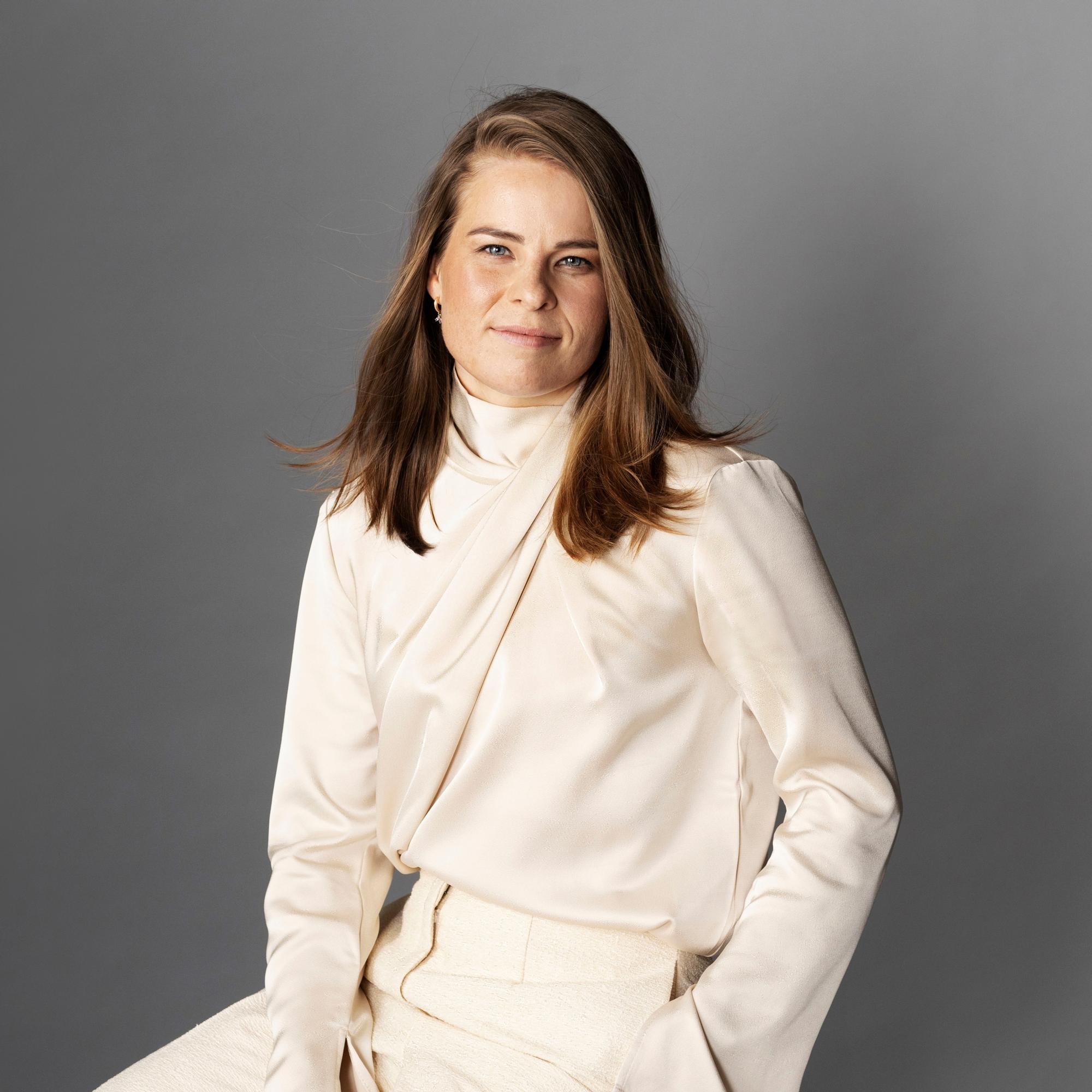 Eroa läpikäyvä Krista Pärmäkoski jää yksin asumaan parin uuteen omakotitaloon – nyt hän listaa asiat, jotka tuovat hänelle voimaa arkeen