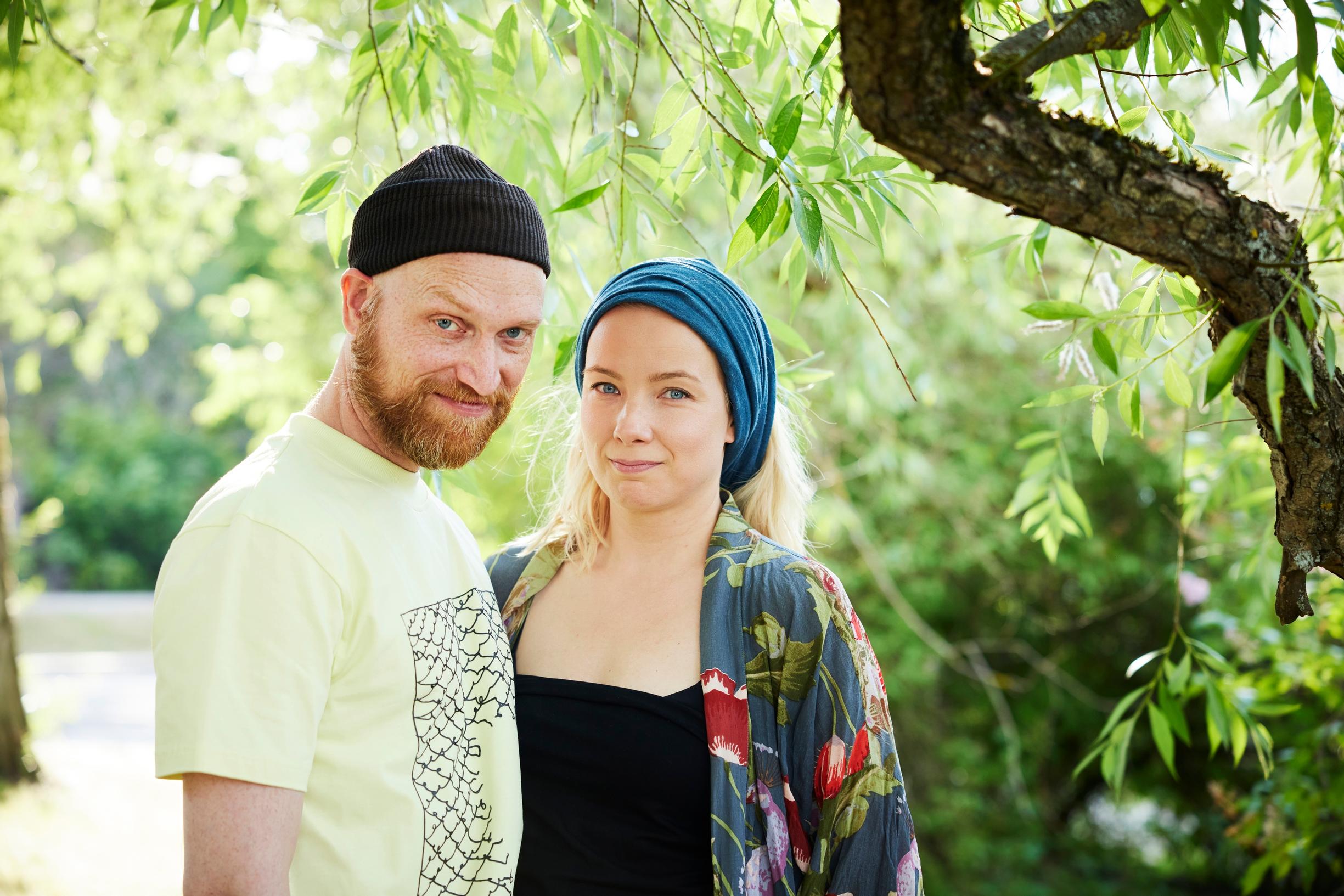 Elokuvaprojektin alussa työryhmän ydinporukka pohti, mikä voisi yhdistää tarinan kaksi naista ja miehen. Erityisesti Lauri halusi vältellä kolmiodraamaa. ”Olin juuri näytellyt kahdessa eri kolmiodraamassa. Toivoin saavani tehdä jotain toisista lähtökohdista.”