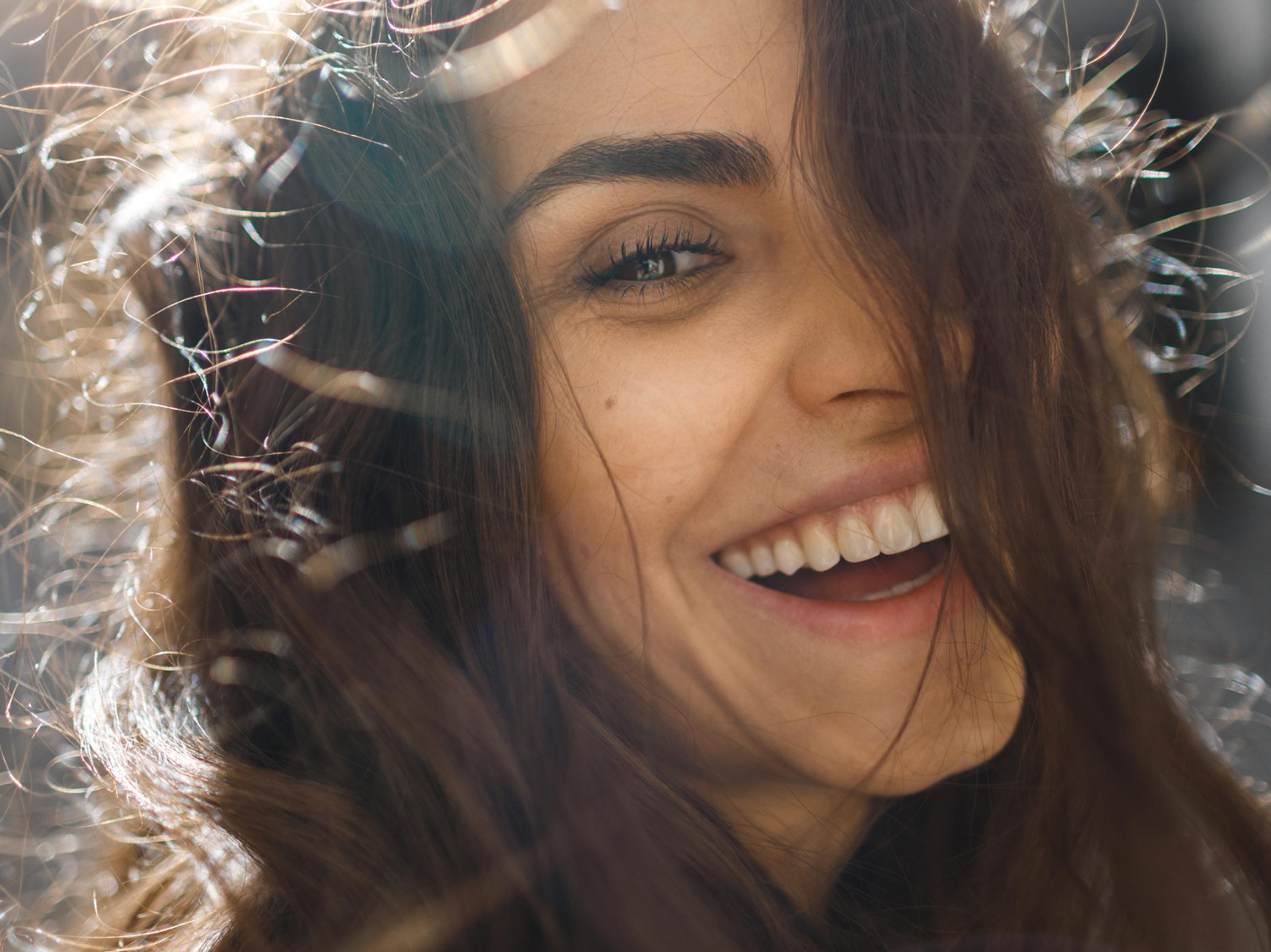 Näin onnistut kulmien värjäyksessä kotona – 5 kiinnostavaa tuotetta