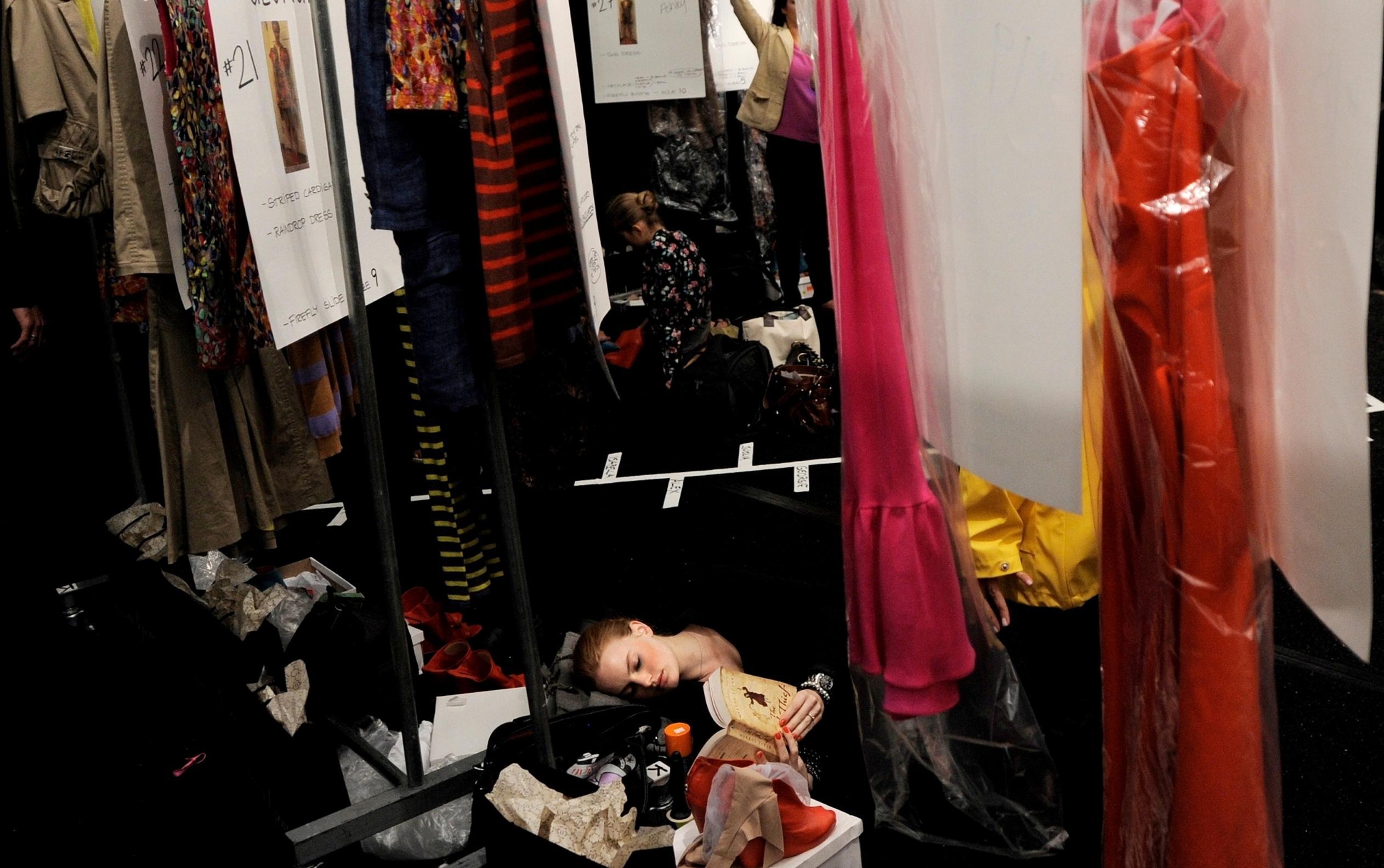 ”Kun nyt uurastan, sitten ansaitsen nautintoja” – tuttu ajatus? On aika katkaista suorittamisen kierre