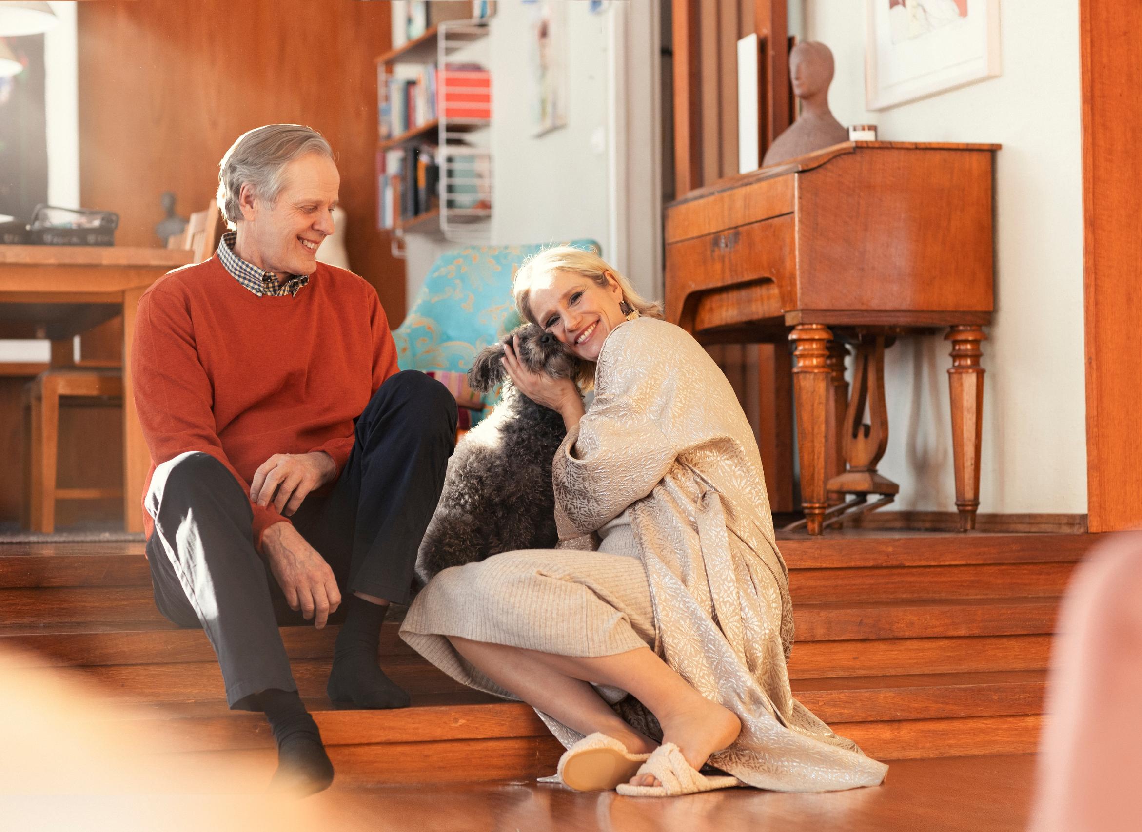 Toistaiseksi Laura Malmivaaran perheen pienin on Sumu-koira. Jouni Malmivaara on ajanut Loviisasta tyttärensä luokse itäiseen Helsinkiin.