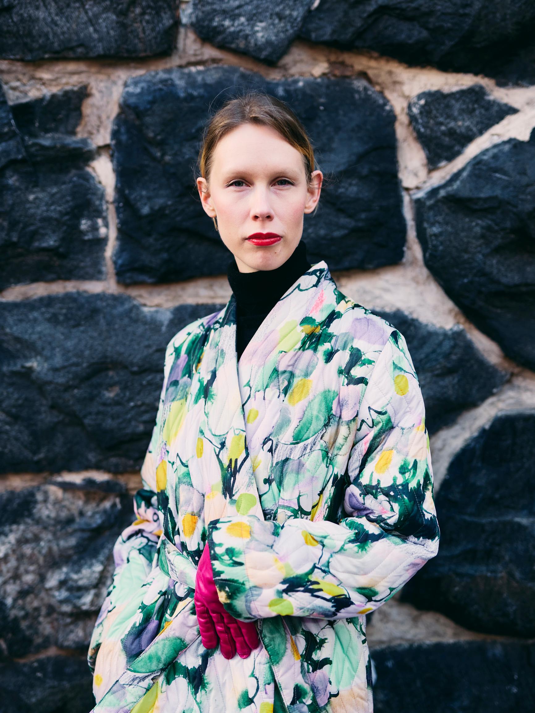 Cp-vammainen Riikka Leinonen joutui keskeyttämään opintonsa - nyt hän on Finlandia-palkittu kirjailija