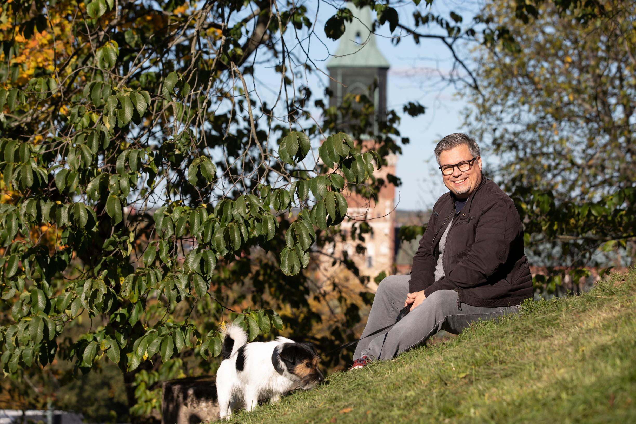 Työterveyslääkäri määräsi Tommi Kinnusen marraskuun alussa sairauslomalle vakavan työuupumuksen vuoksi, Kinnunen kertoi Twitterissä.