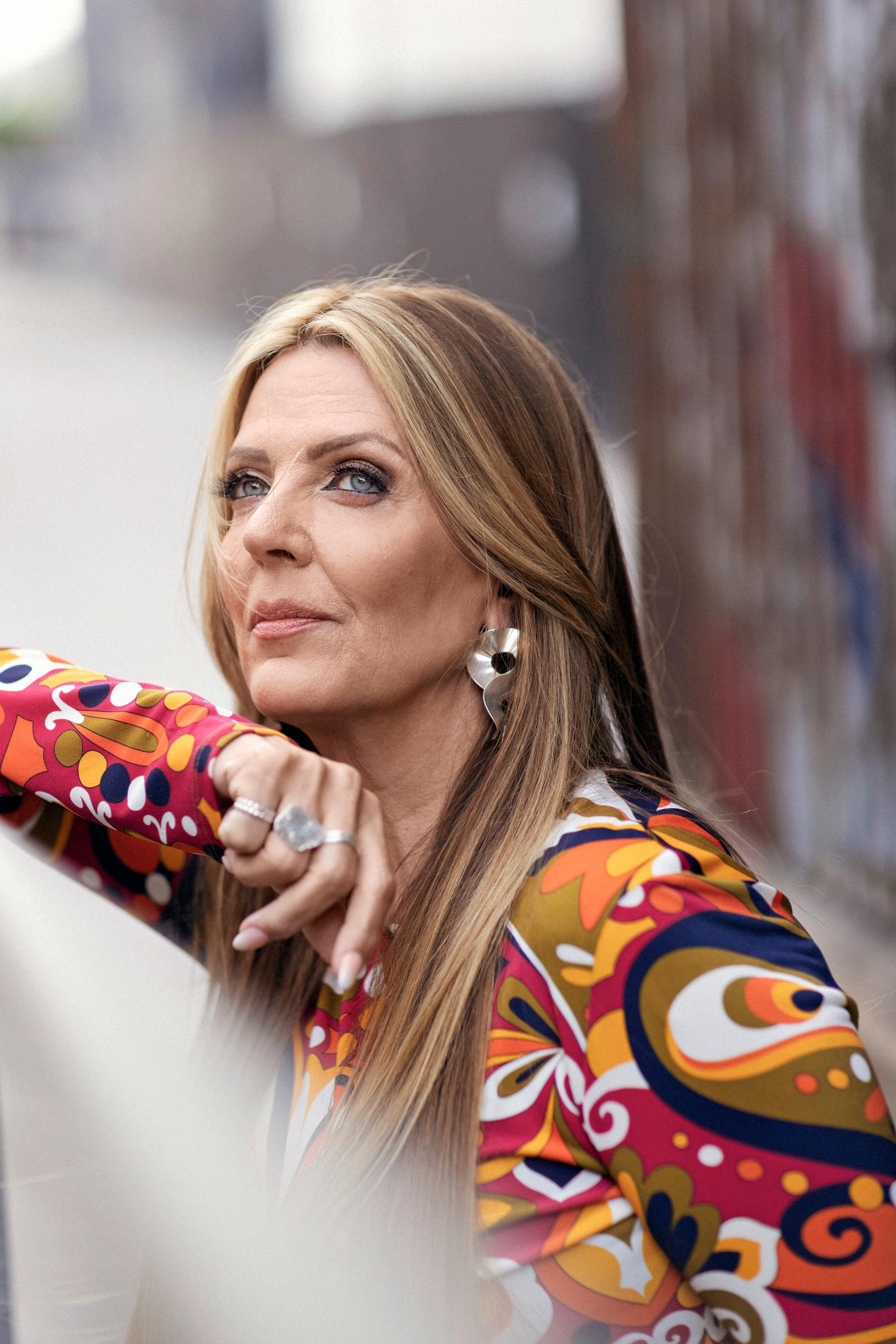 Einille kehittyi jo lapsena kiltin tytön syndrooma. ”Minusta kasvoi sopuisa ja myötäilevä nainen, joka ei sano vastaan. Siitä roolista on ollut vaikea irtautua.”