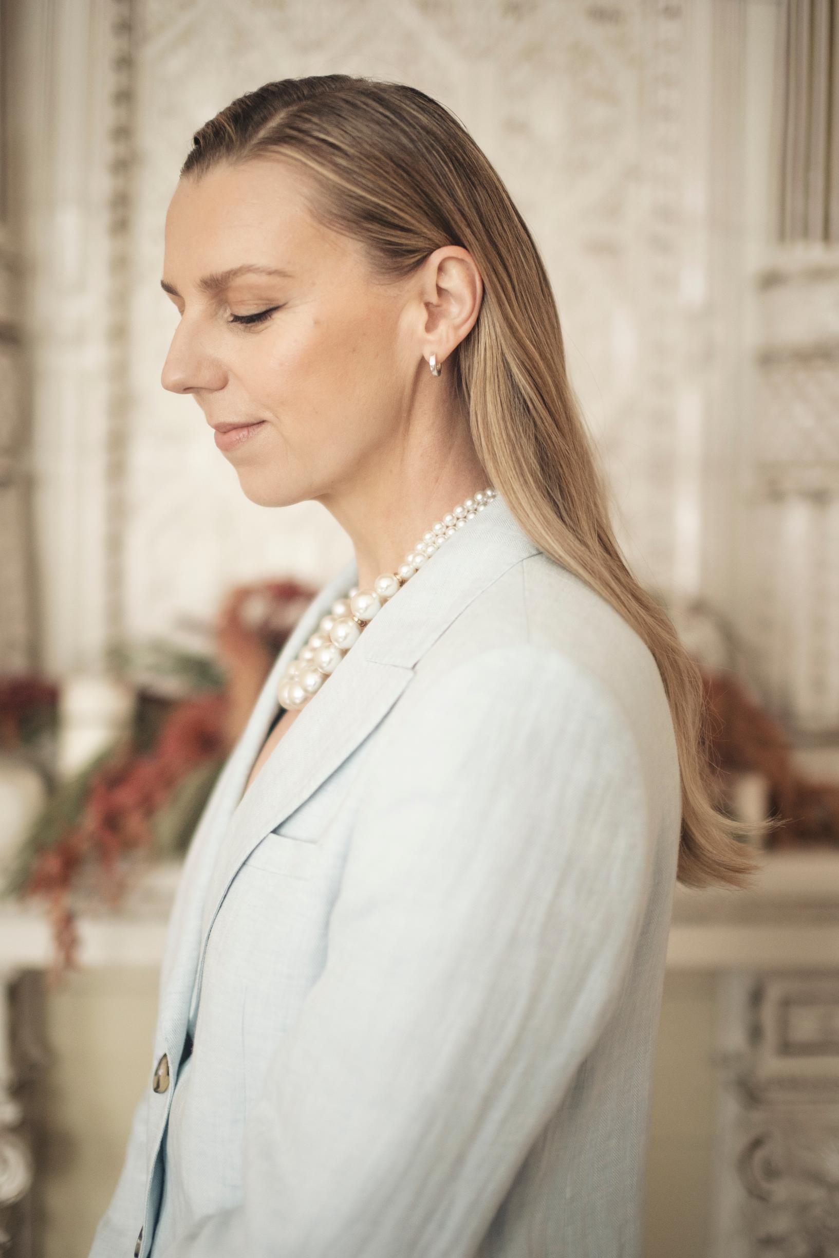 Jos Hanna Himanka kuvaisi äitiyttään ruualla, hän valitsisi jotain, mikä on hyvää heti ja paranee ajan kanssa. ”Kuten kristallinen gouda, jossa on suolakiteitä. Juomana olisin ranskalainen punaviini.”