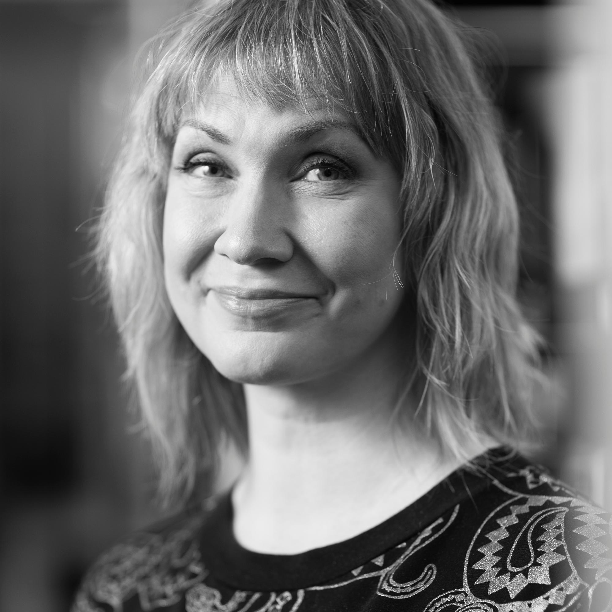 Kirjailija Karoliina Timonen on löytänyt yksinkertaisen keinon, joka auttaa häntä olemaan parempi ihminen