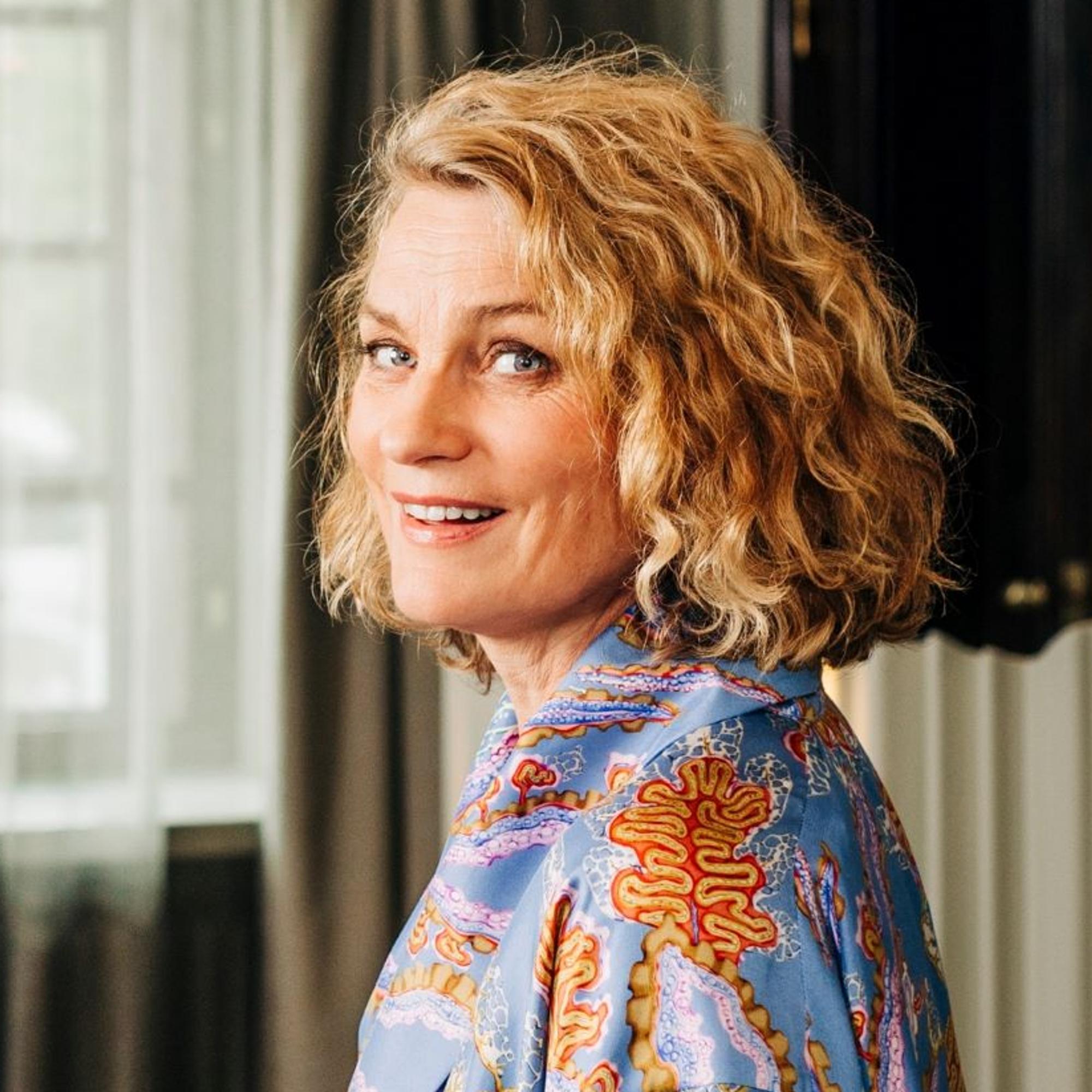 Jonna Järnefelt erosi Asko Sarkolasta 30 vuoden suhteen jälkeen ja aloitti uuden parisuhteen: ”Rakkaus tekee onnelliseksi”