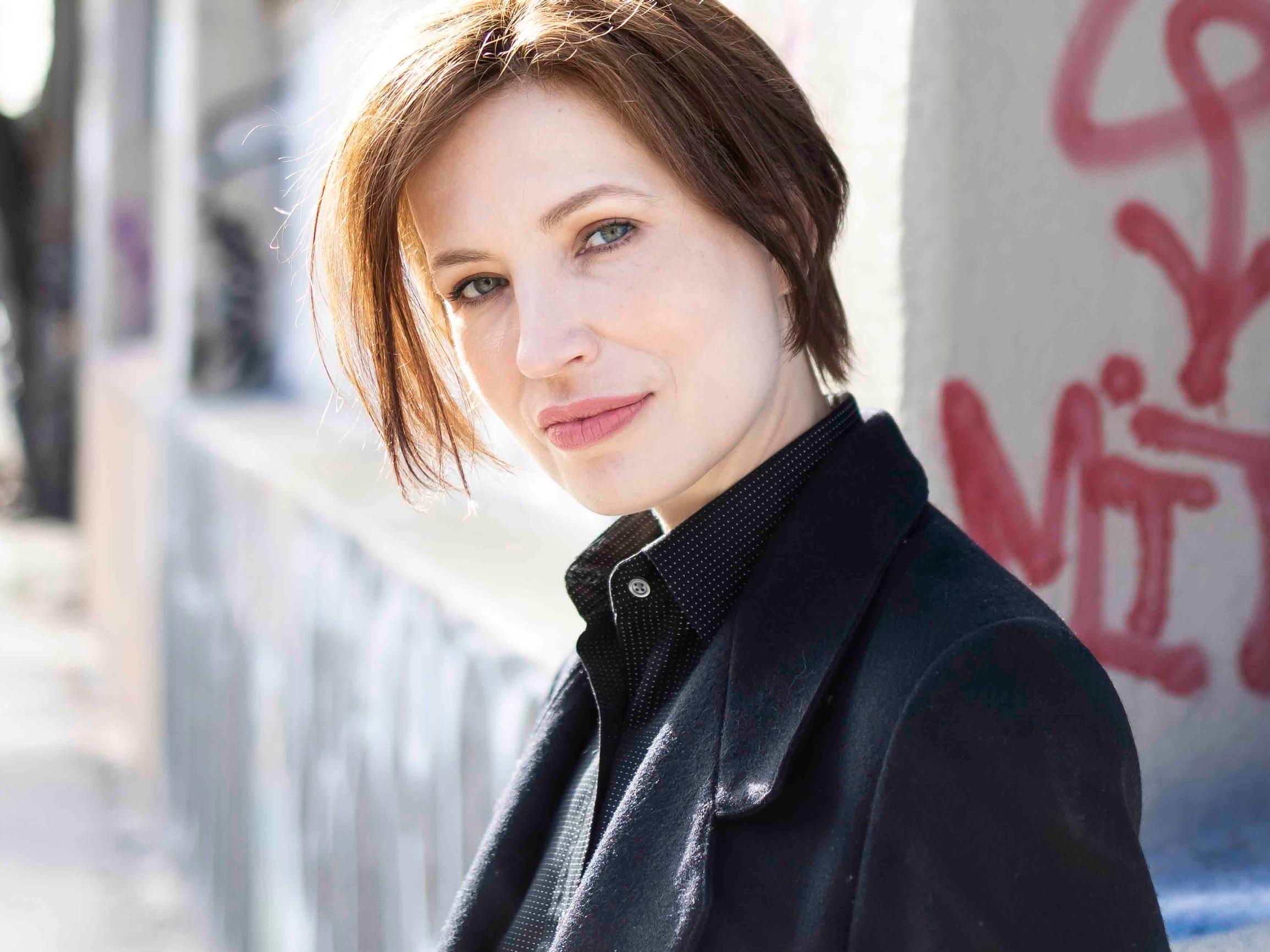 Laulaja Janita oli teinitähti ja alkoholin ongelmakäyttäjä, jolle baarimikotkin tarjosivat drinkkejä: ”Juomistani kannustettiin”