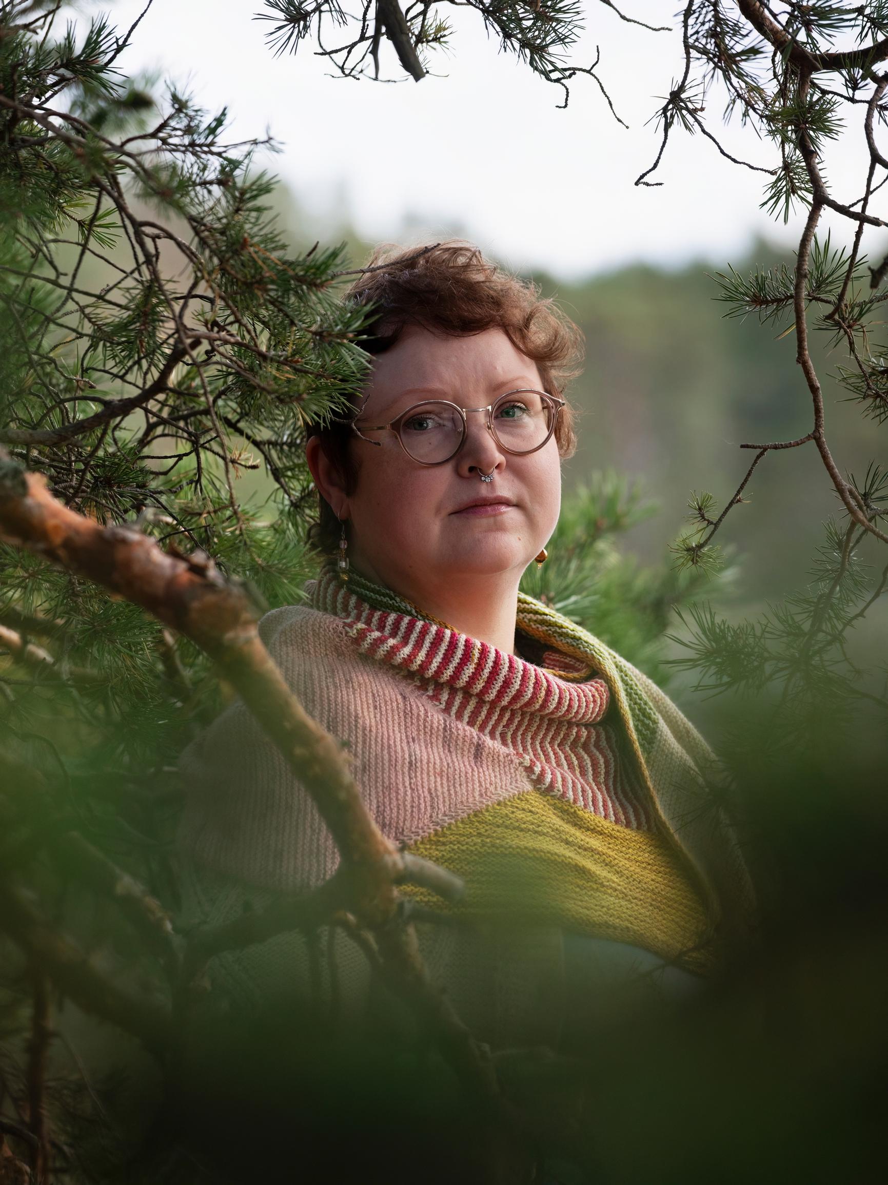 Sonja, 40, sai lapsena selkäsaunoja ja tukkapöllyjä: ”Tajusin oman lapsen saatuani, ettei sellainen todellakaan ole ok”