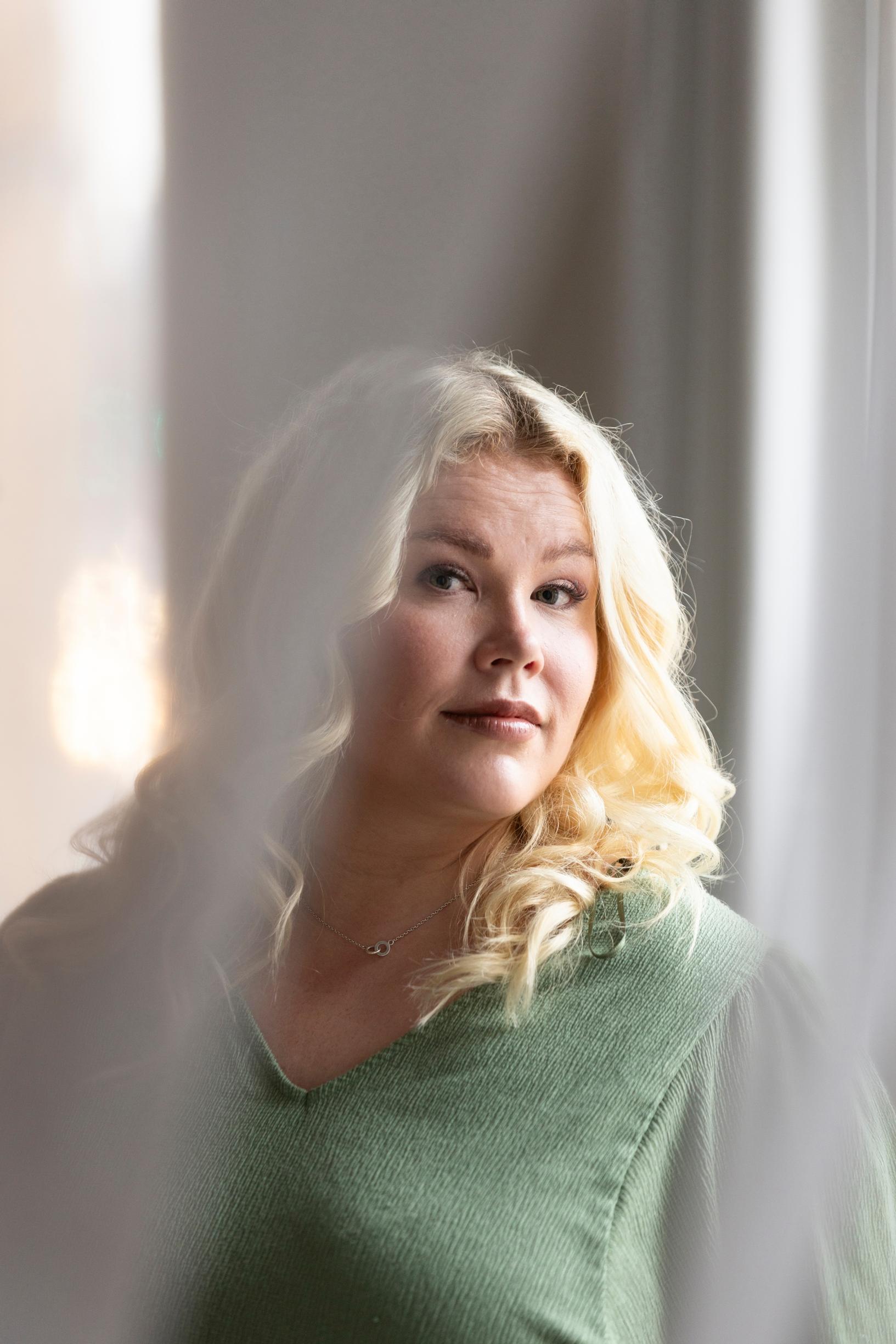 Nooralla, 29, oli outoja oireita, mutta lääkäri kehotti vain ottamaan buranaa – lopulta aivoista löytyi 2,5-senttinen kuolio