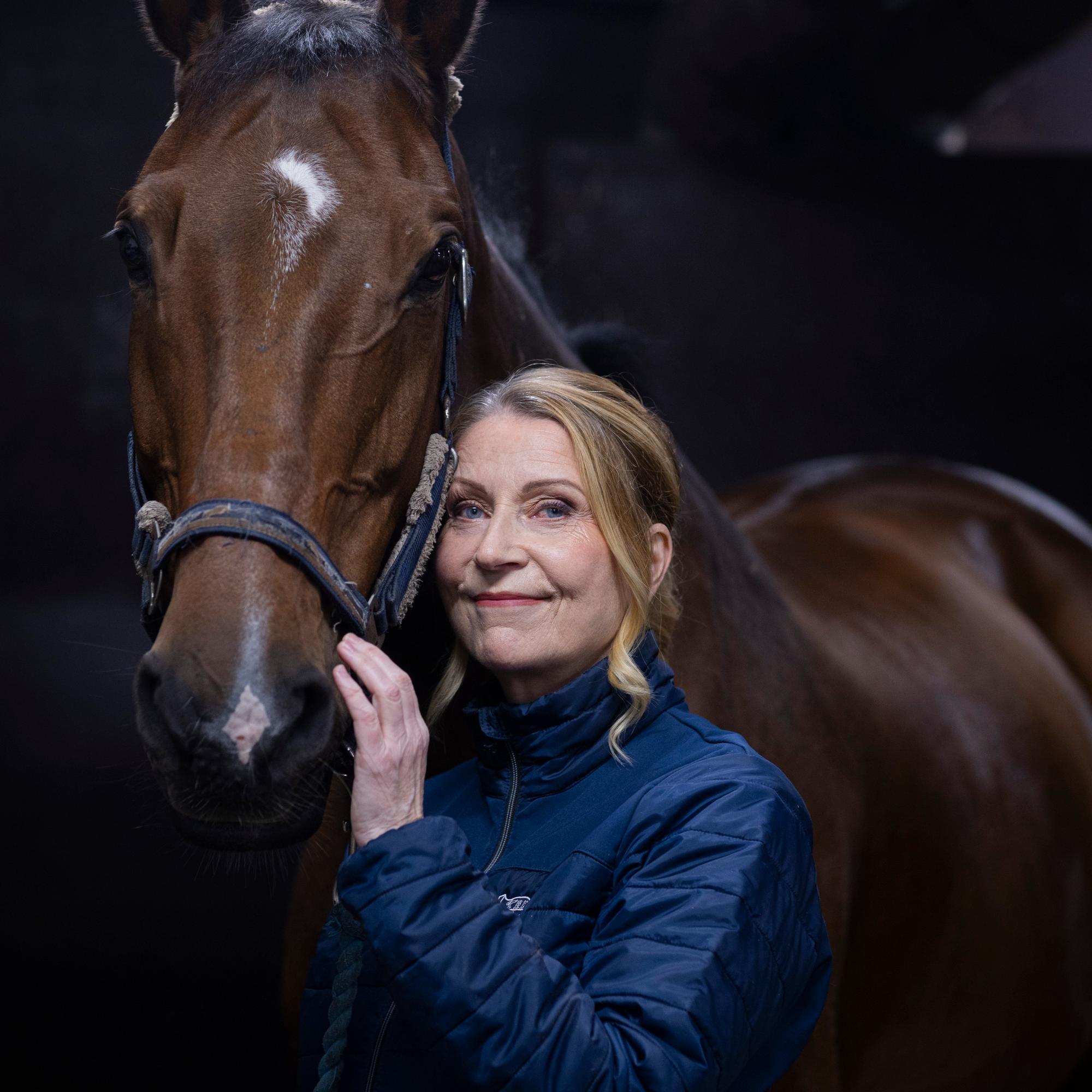 Metsolat-sarjasta tuttu näyttelijä Katriina Honkanen sairastui vakavasti: ”Hyvä kuntoni oli kadonnut yhdessä yössä”