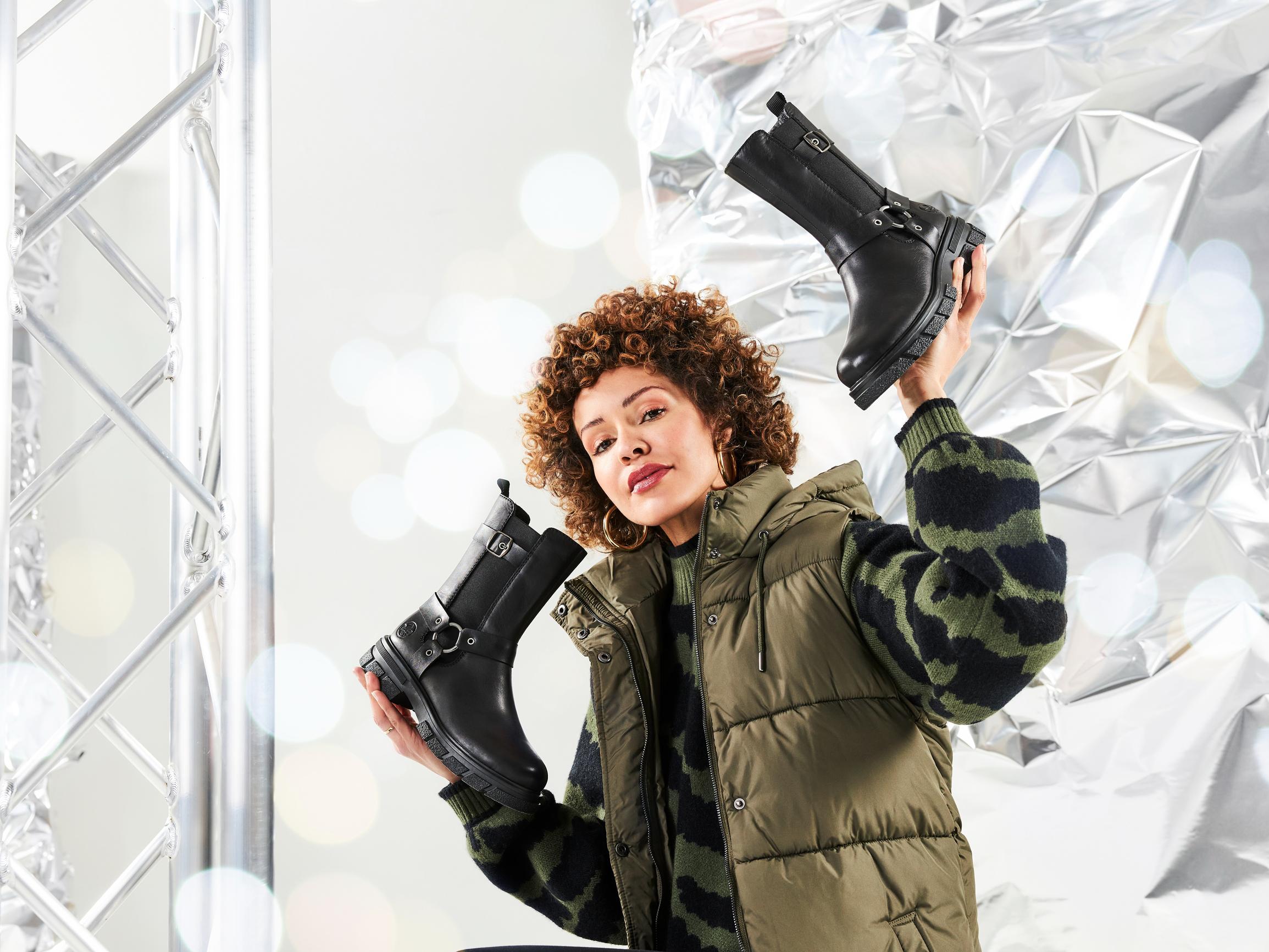 Metallisolkia, murrettuja sävyjä ja bohotyyliä – tältä näyttää syksyn kenkämuoti!