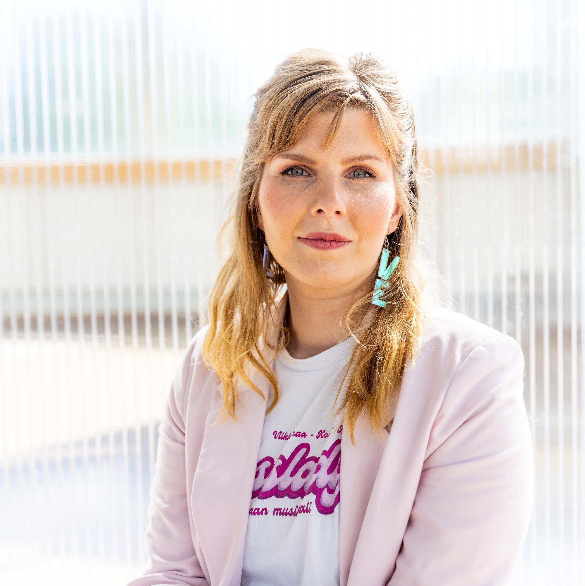 Paula, 37, hakee töitä uudelta alalta, mutta ei pääse edes haastatteluihin: ”Olen saanut palautetta, että minulta uupuu alan työkokemus”