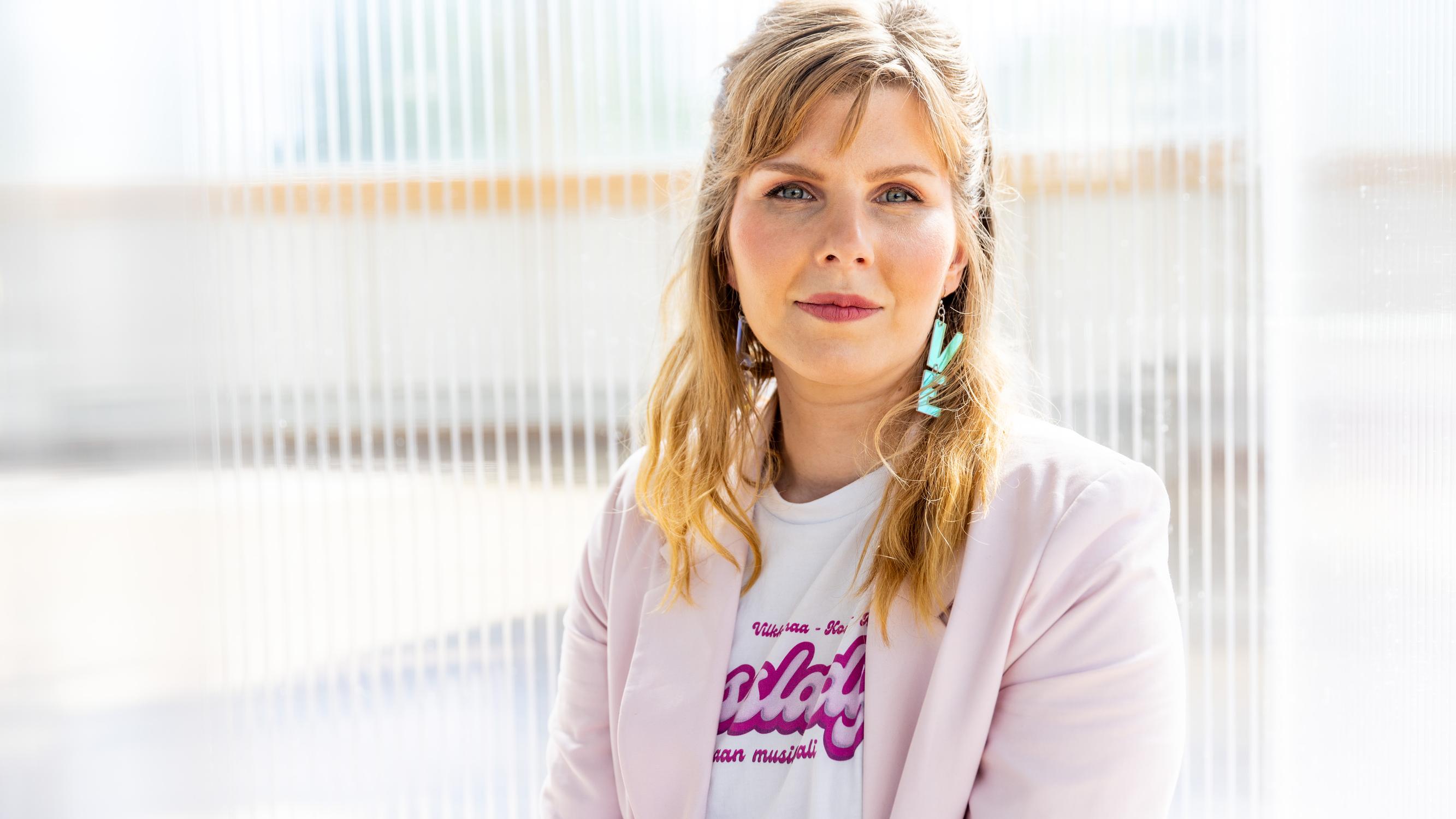 Paula, 37, hakee töitä uudelta alalta, mutta ei pääse edes haastatteluihin: ”Olen saanut palautetta, että minulta uupuu alan työkokemus”