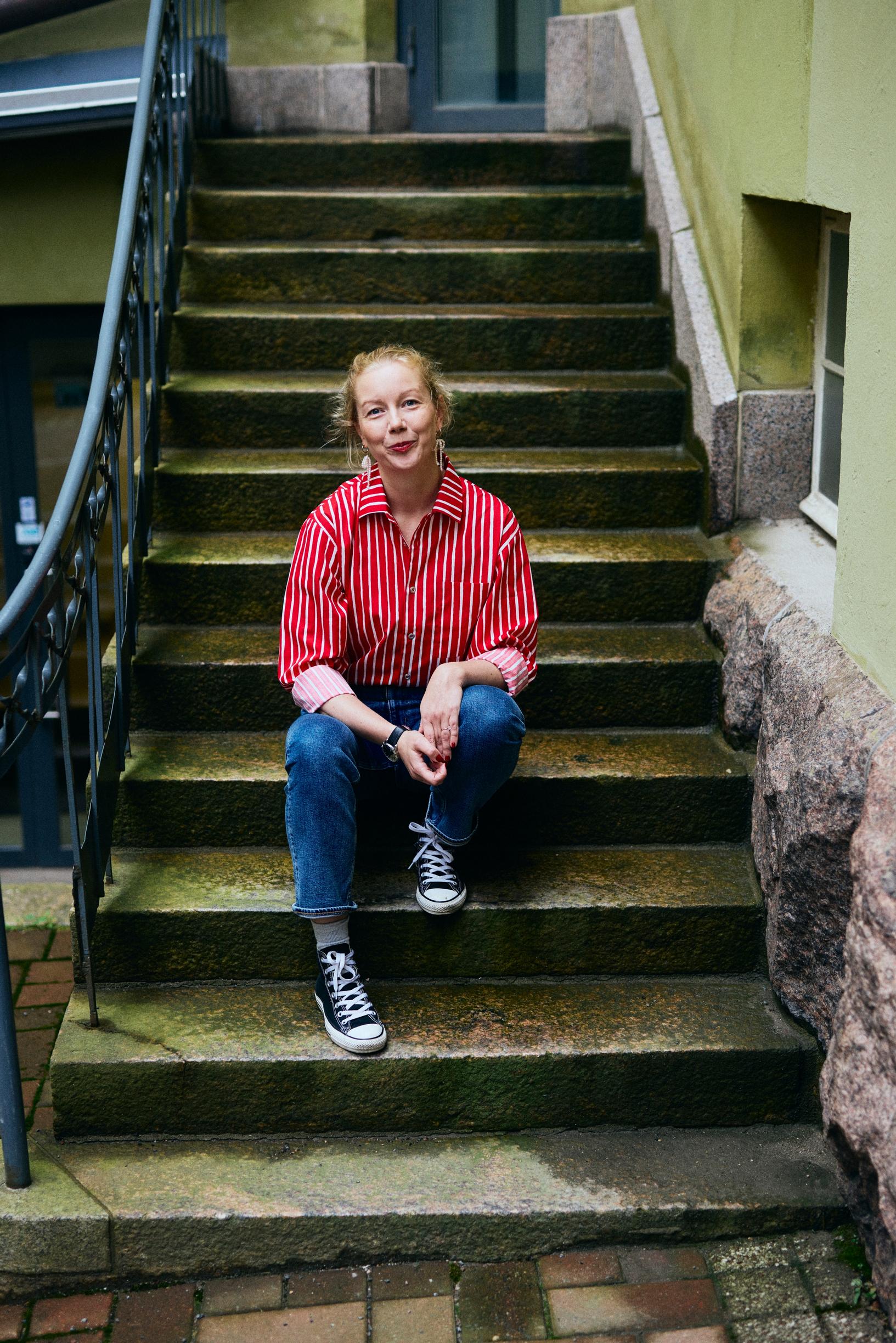 Raskaan työn vastapainoksi Saana Nilsson nauttii kirjojen lukemisesta. Hänen suosikkinsa on Tove Janssonin Kesäkirja, jonka hän lukee joka kesä.