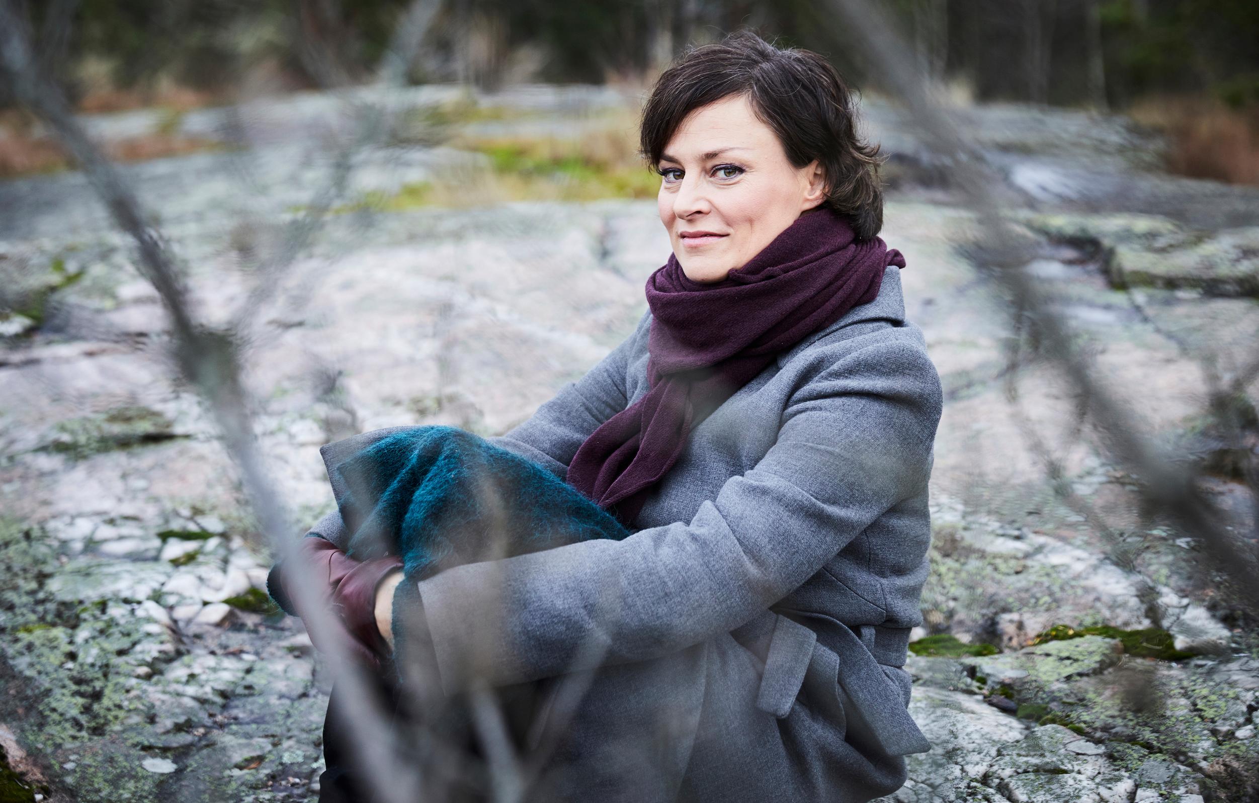 Näyttelijä Lotta Lehtikari: ”Olen antanut äidilleni paljon anteeksi”