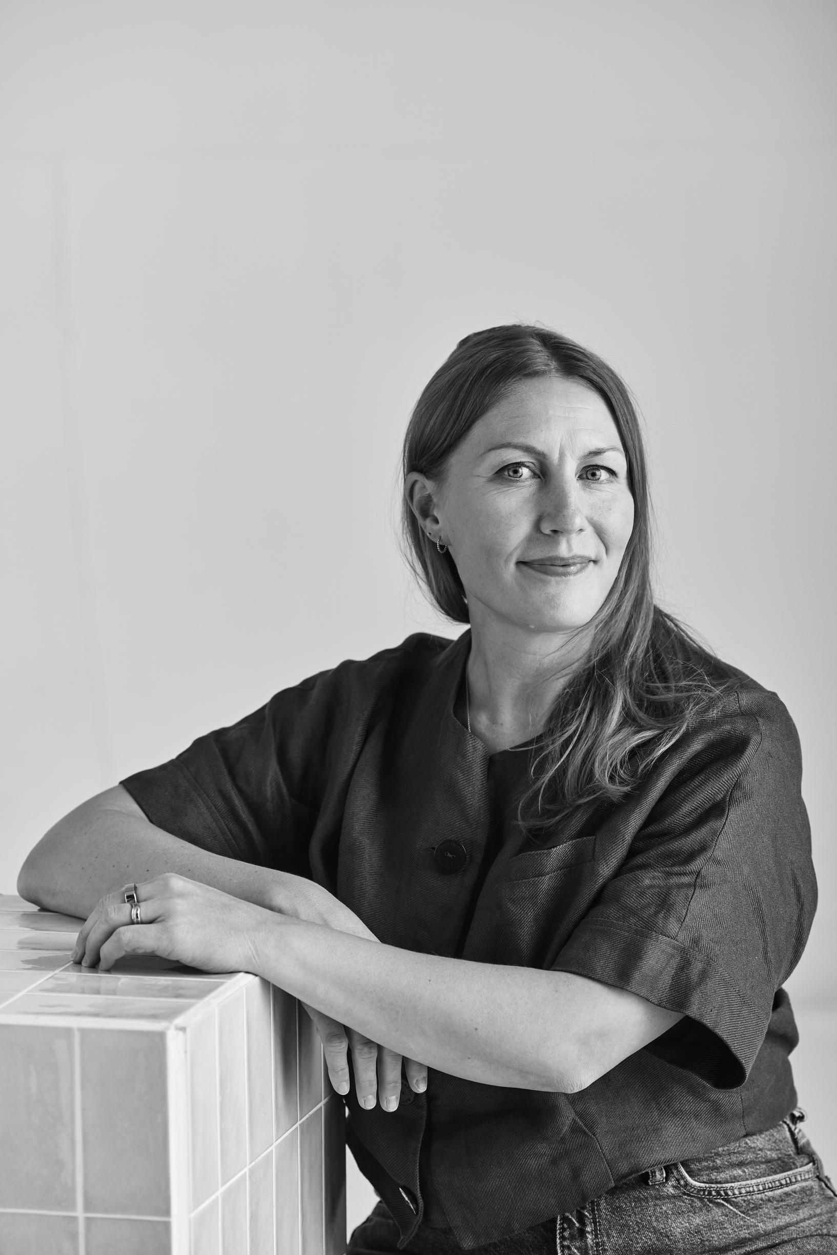 Aino-Mari Tuuri toivoo, että mielikuva naisen keski-iästä muuttuisi lempeämmäksi: ”Vaihdevuodet ovat yhtä suuri muutos kuin murrosikä”