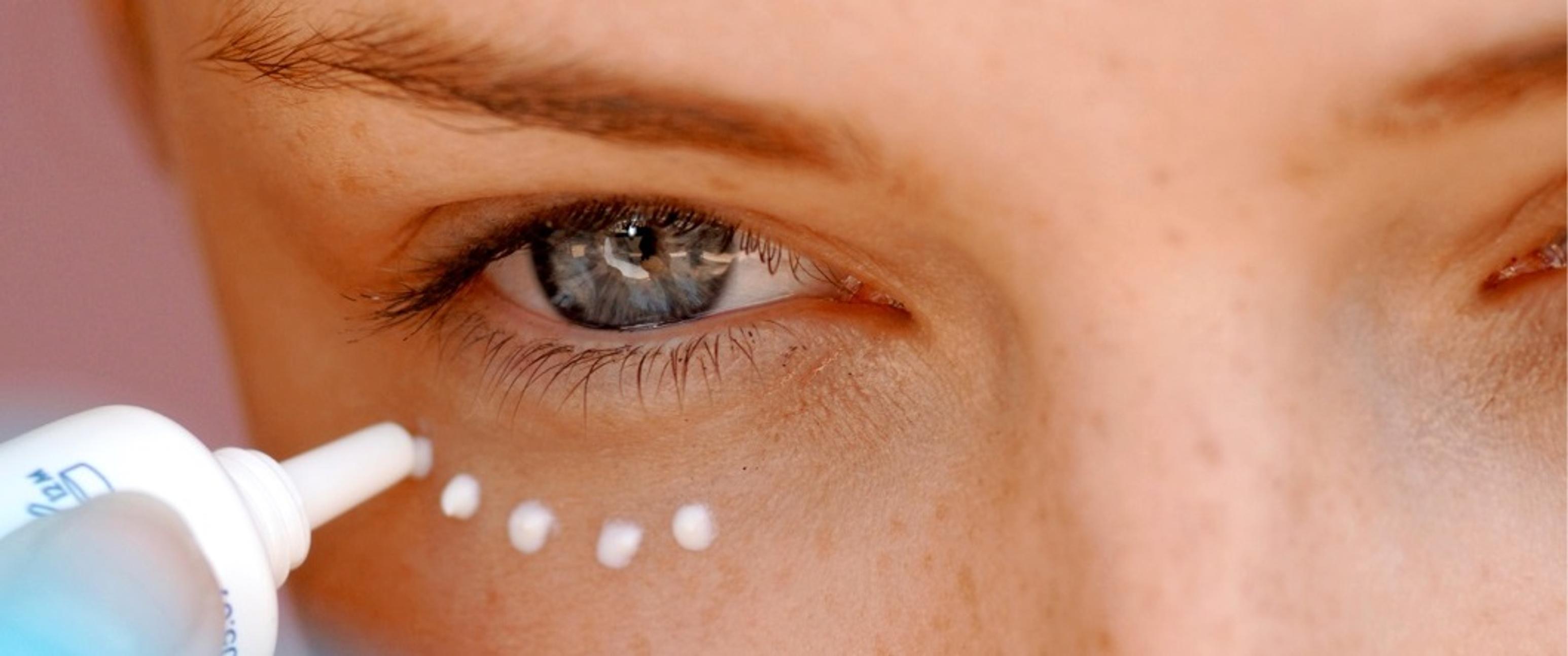 Hoida silmänympärysihoa oikein