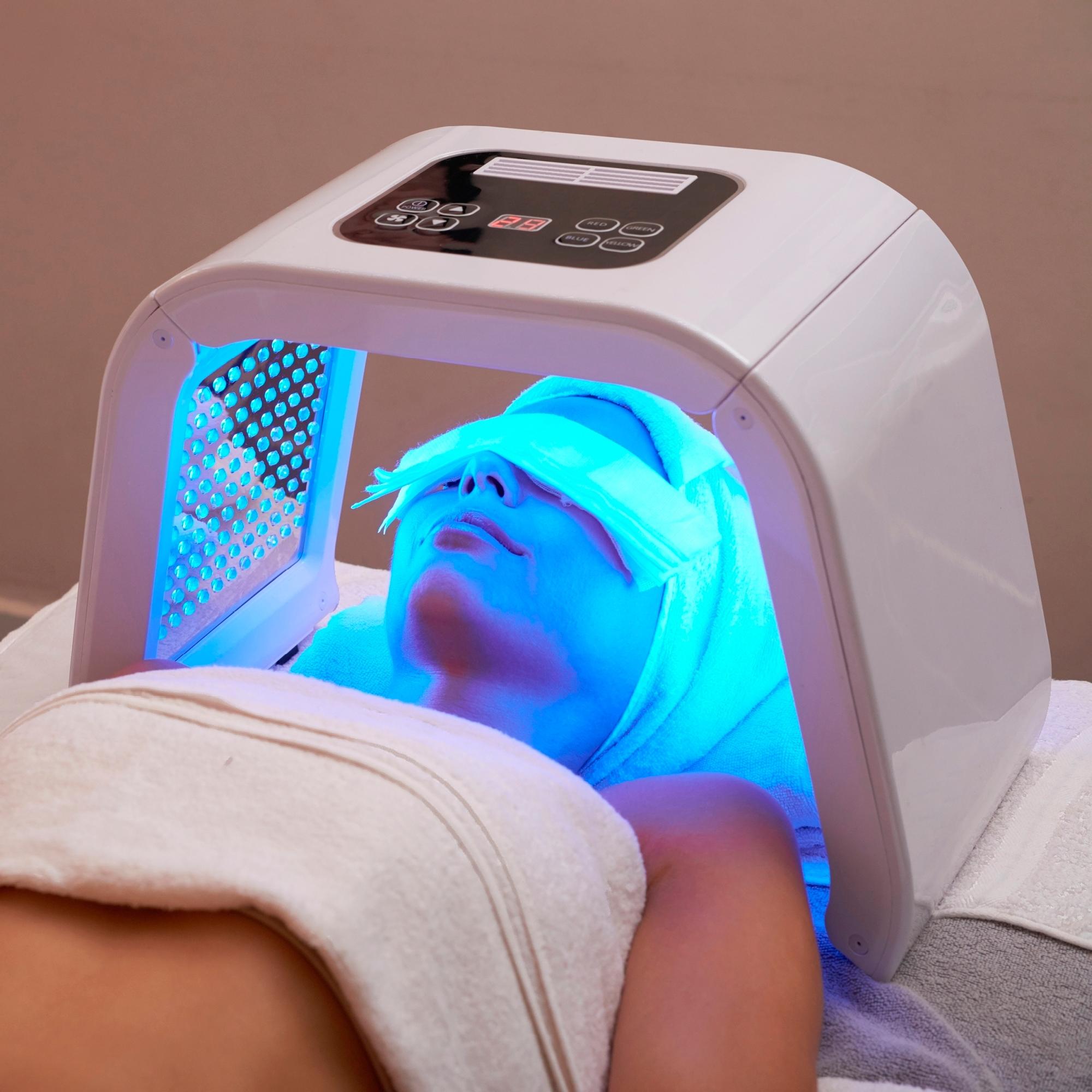 Paras aika tälle kauneushoidolle on juuri nyt – se korjaa ja uudistaa eikä vaadi toipumisaikaa