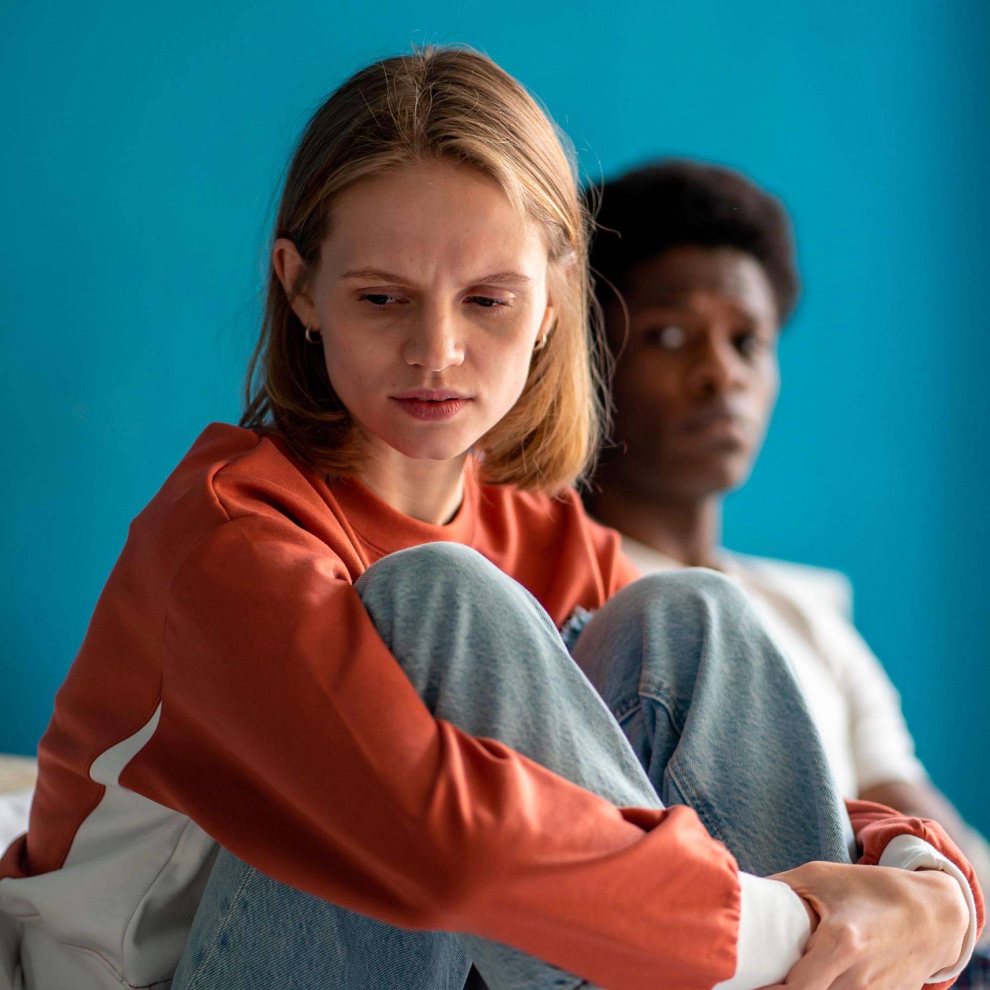 Menikö riita taas huutamiseksi tai mykkäkouluksi? Marianna Stolbow antaa yhden neuvon, jolla opit riitelemään rakentavasti