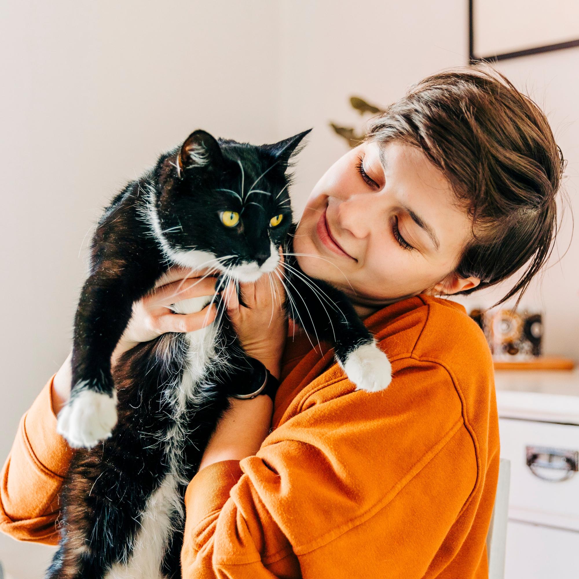 Mimosa Willamo: ”Nyyti tuo iloa ja lohtua – vaikka se mekastaa öisin”