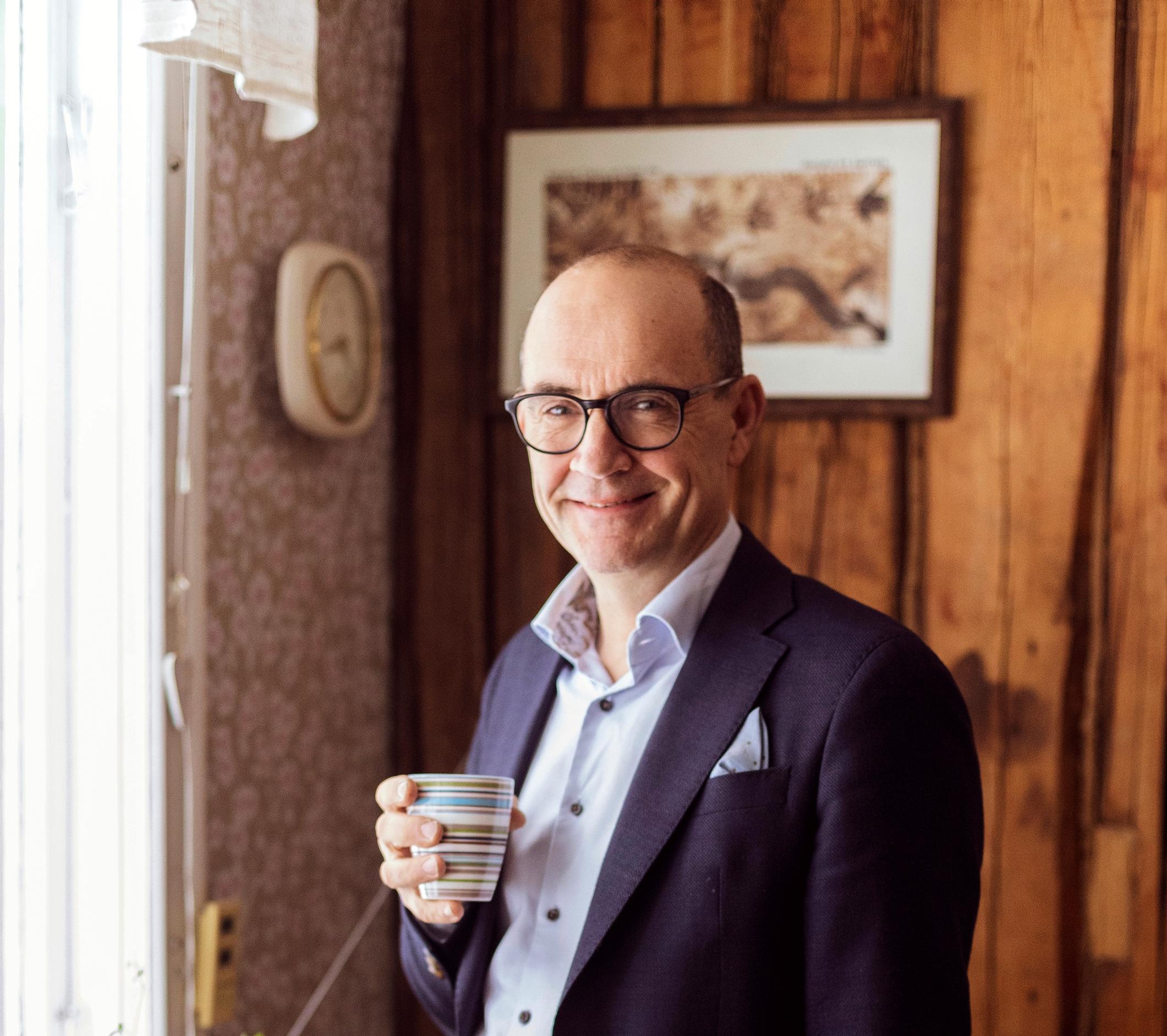 Surusta voi selvitä, vaikka se kulkee aina mukana – vaimonsa munuaissyövälle menettänyt Fritjof: ”Ei mene päivääkään, etten ajattelisi häntä”